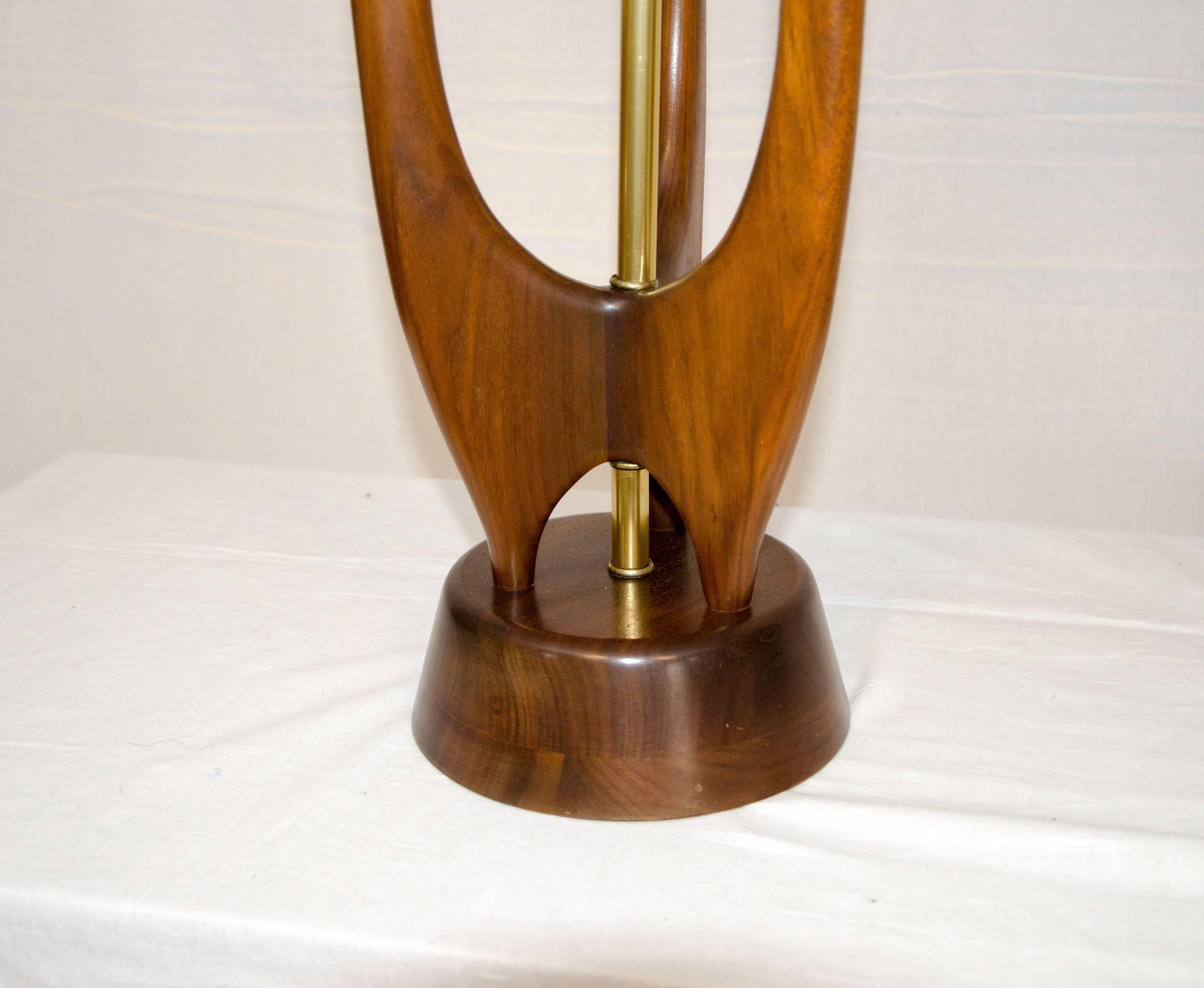 Mid-Century Modern Pair of Mid-Century Walnut Table Lamps, Modeline Style