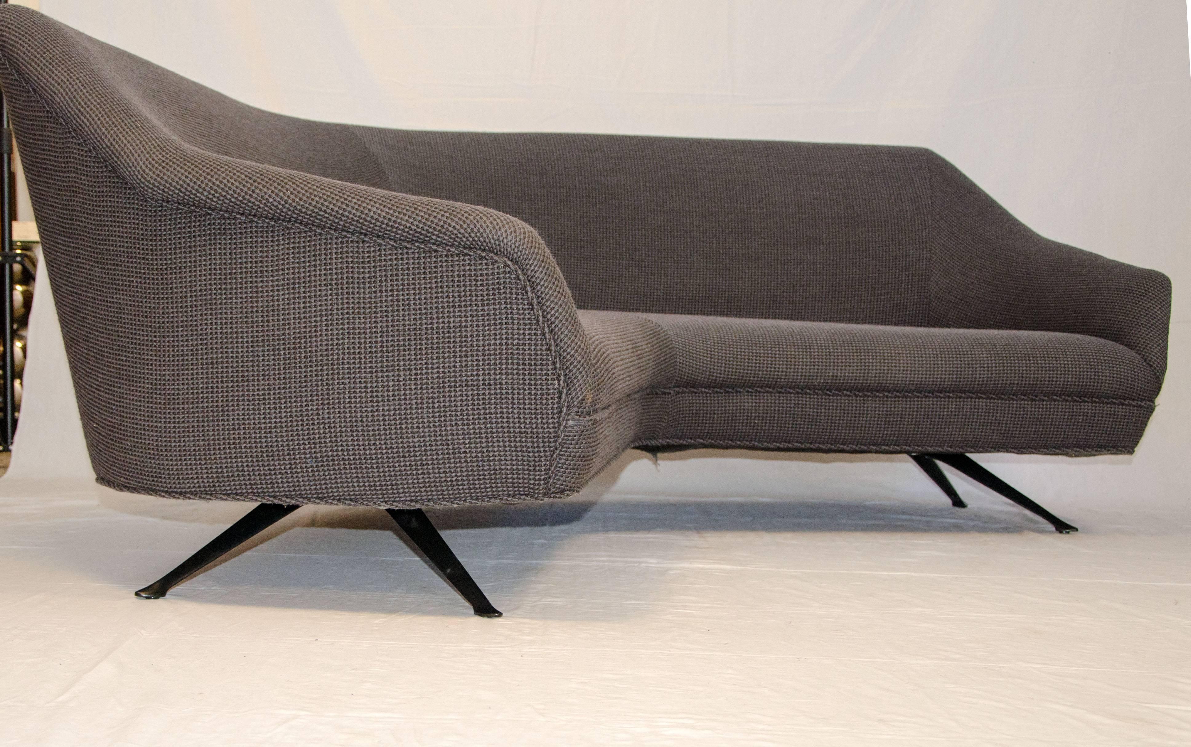 Mid-Century Modern Italian Curved Sofa, Knoll Fabric, Attributed to Gio Ponti