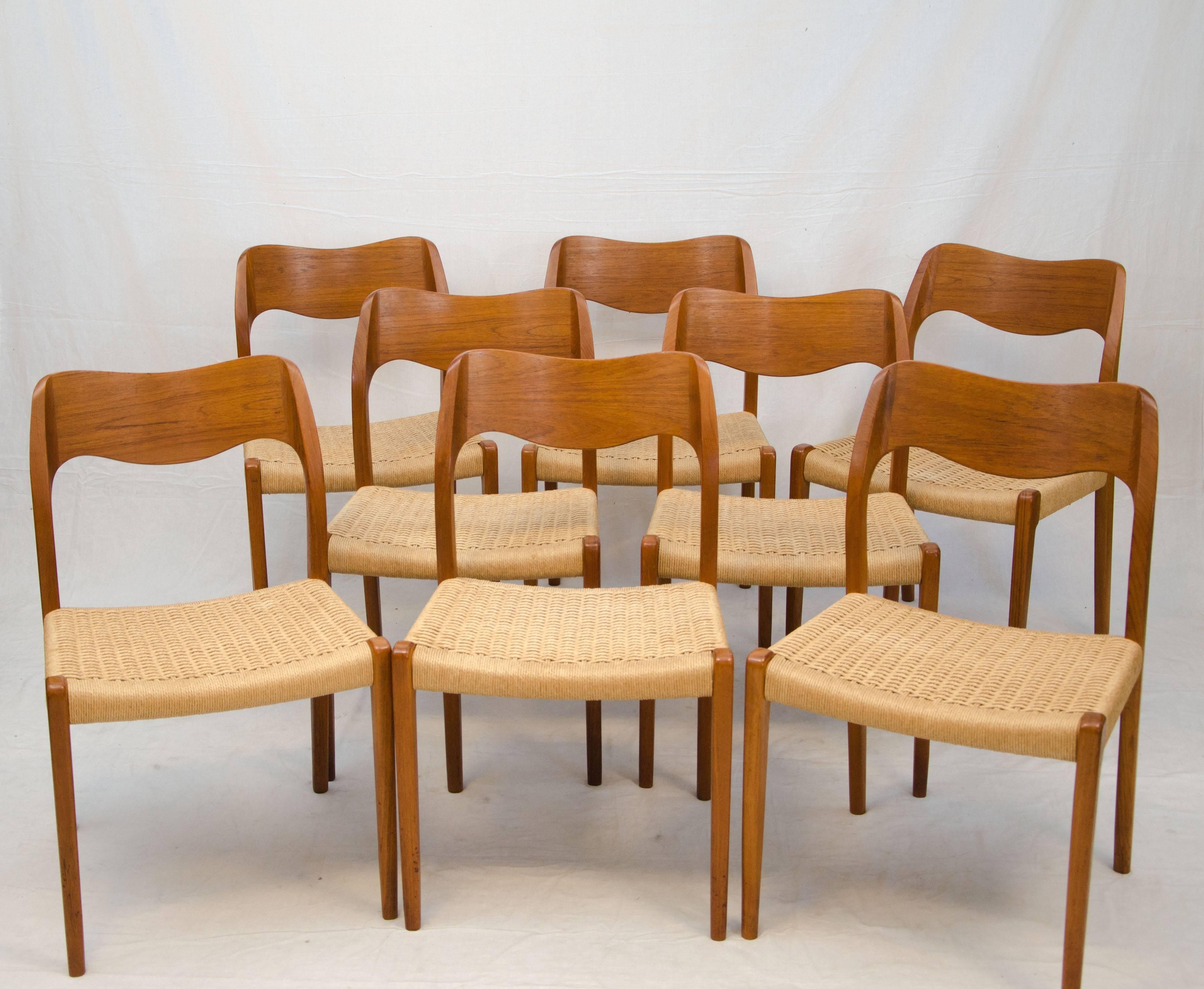 Set of Eight Danish Teak Dining Chairs Niels Møller #71 In Excellent Condition In Crockett, CA