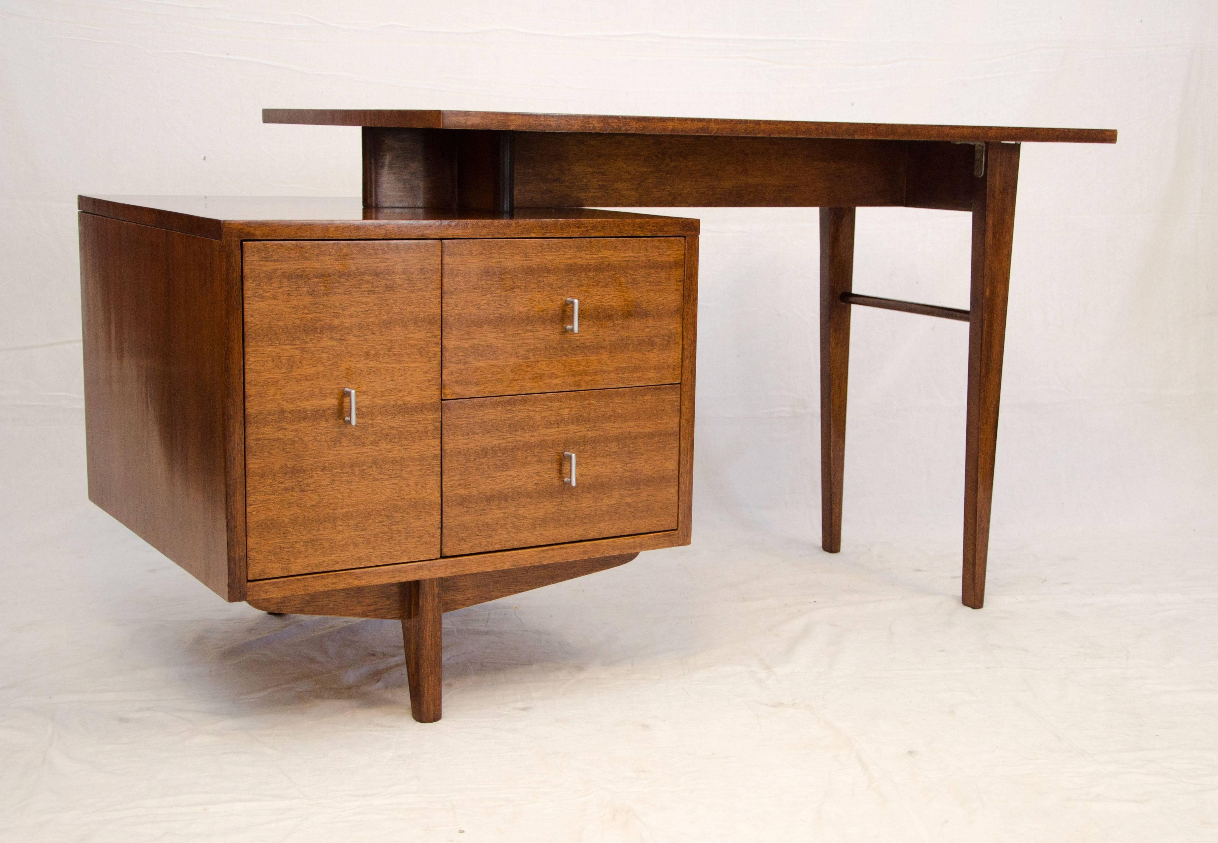 Mid-Century Modern Medium Size Desk, John Keal for Brown Saltman