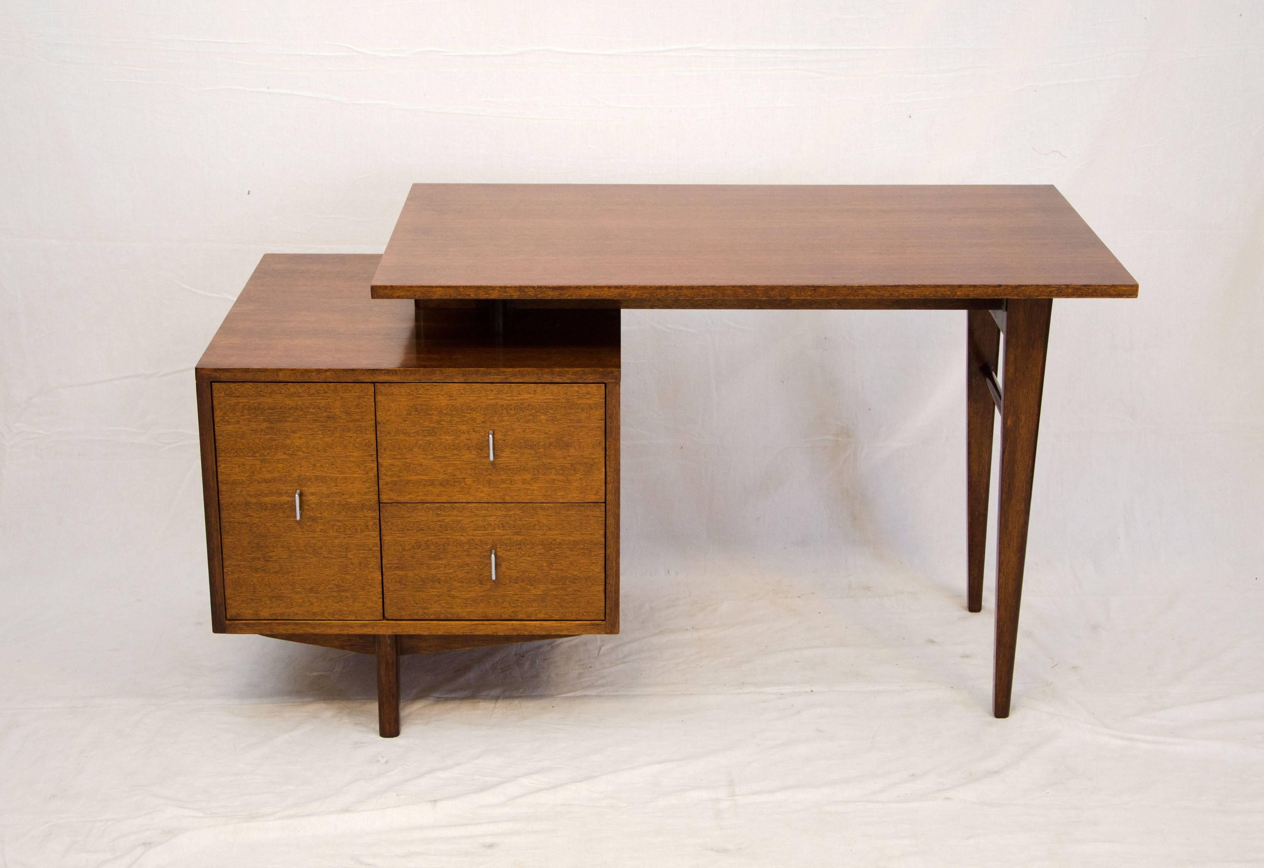 Medium Size Desk, John Keal for Brown Saltman In Good Condition In Crockett, CA