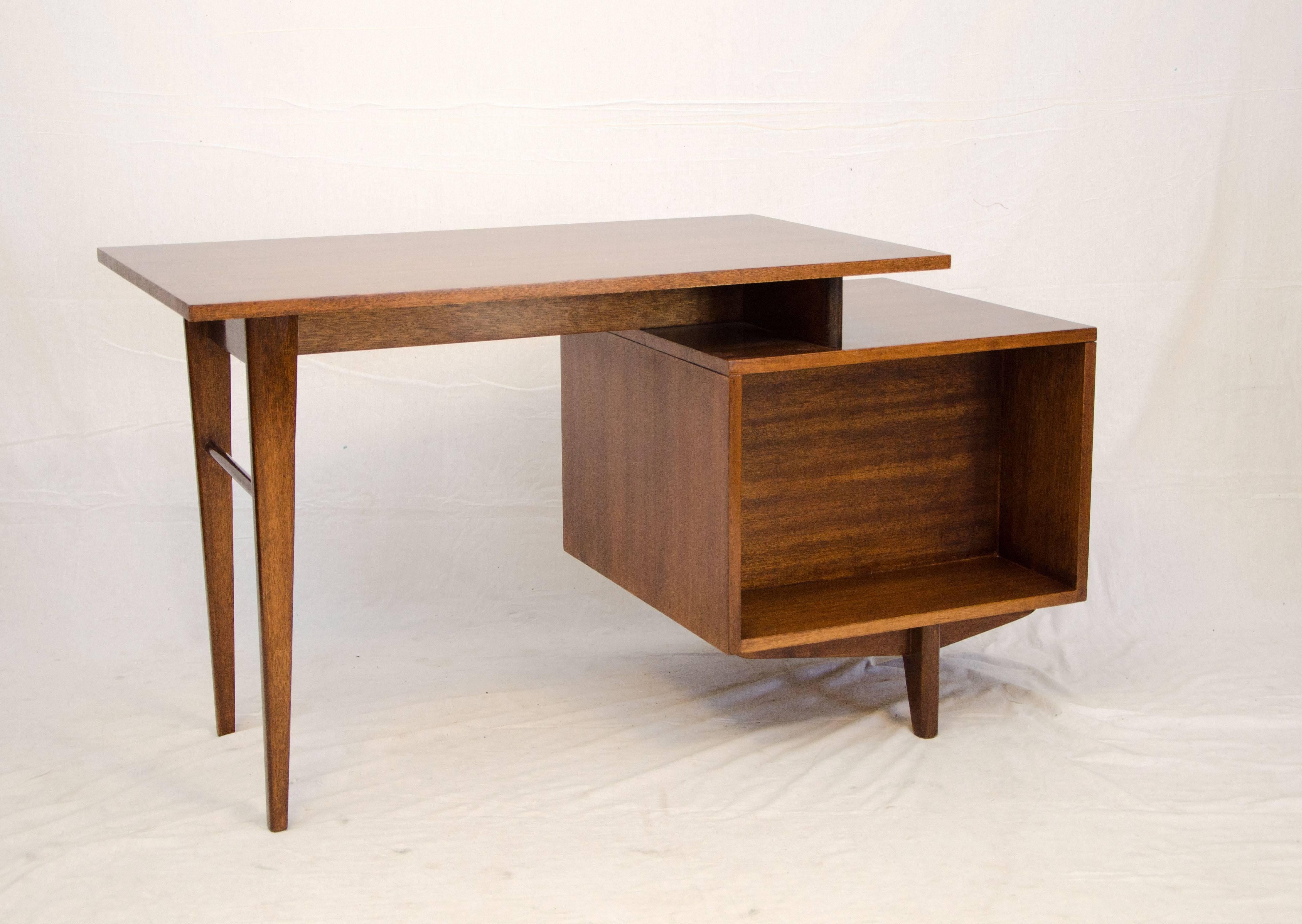 20th Century Medium Size Desk, John Keal for Brown Saltman