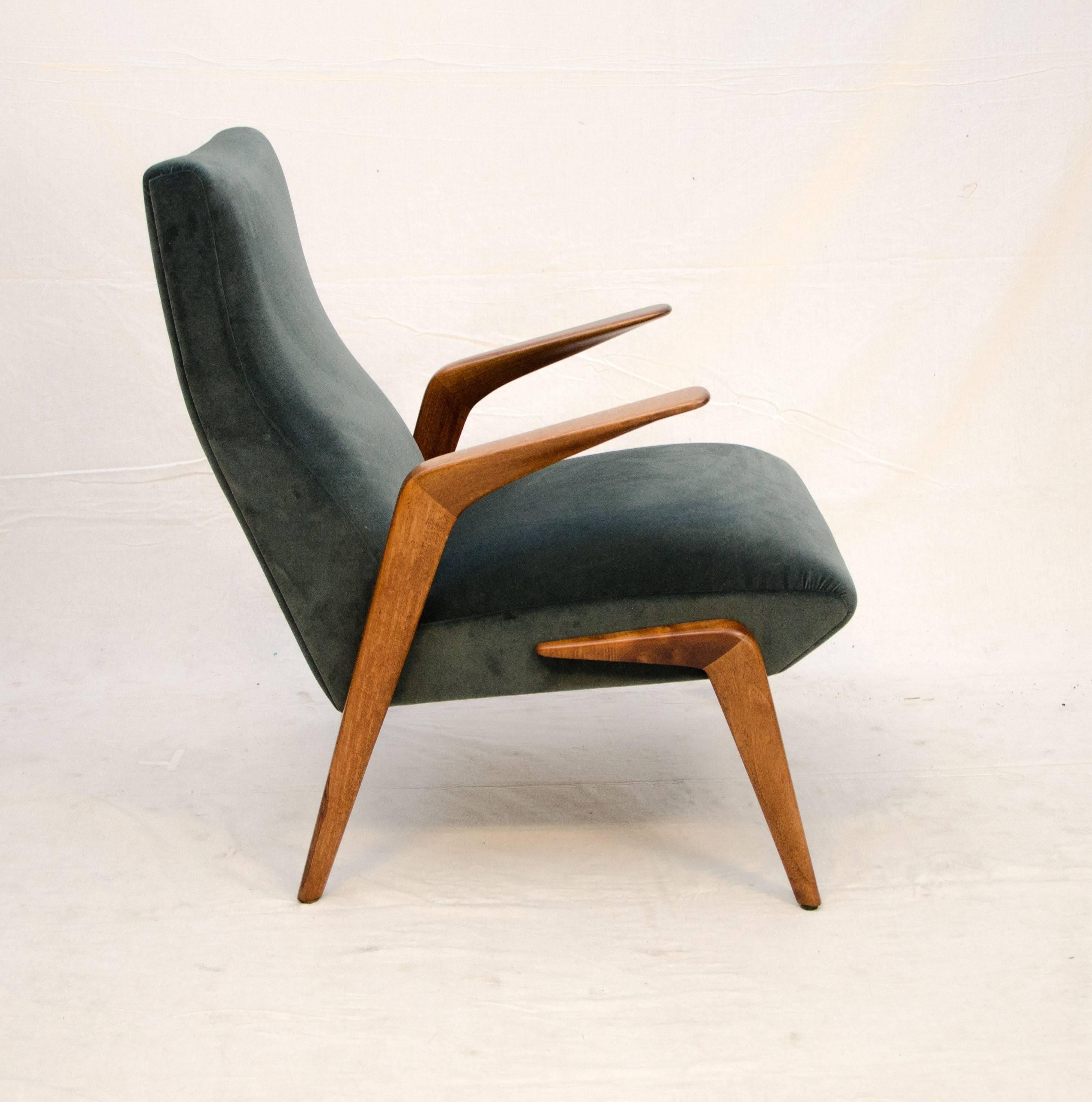 Mid-Century Modern Italian Lounge Chair D71 Osvaldo Borsani for Tecno For Sale