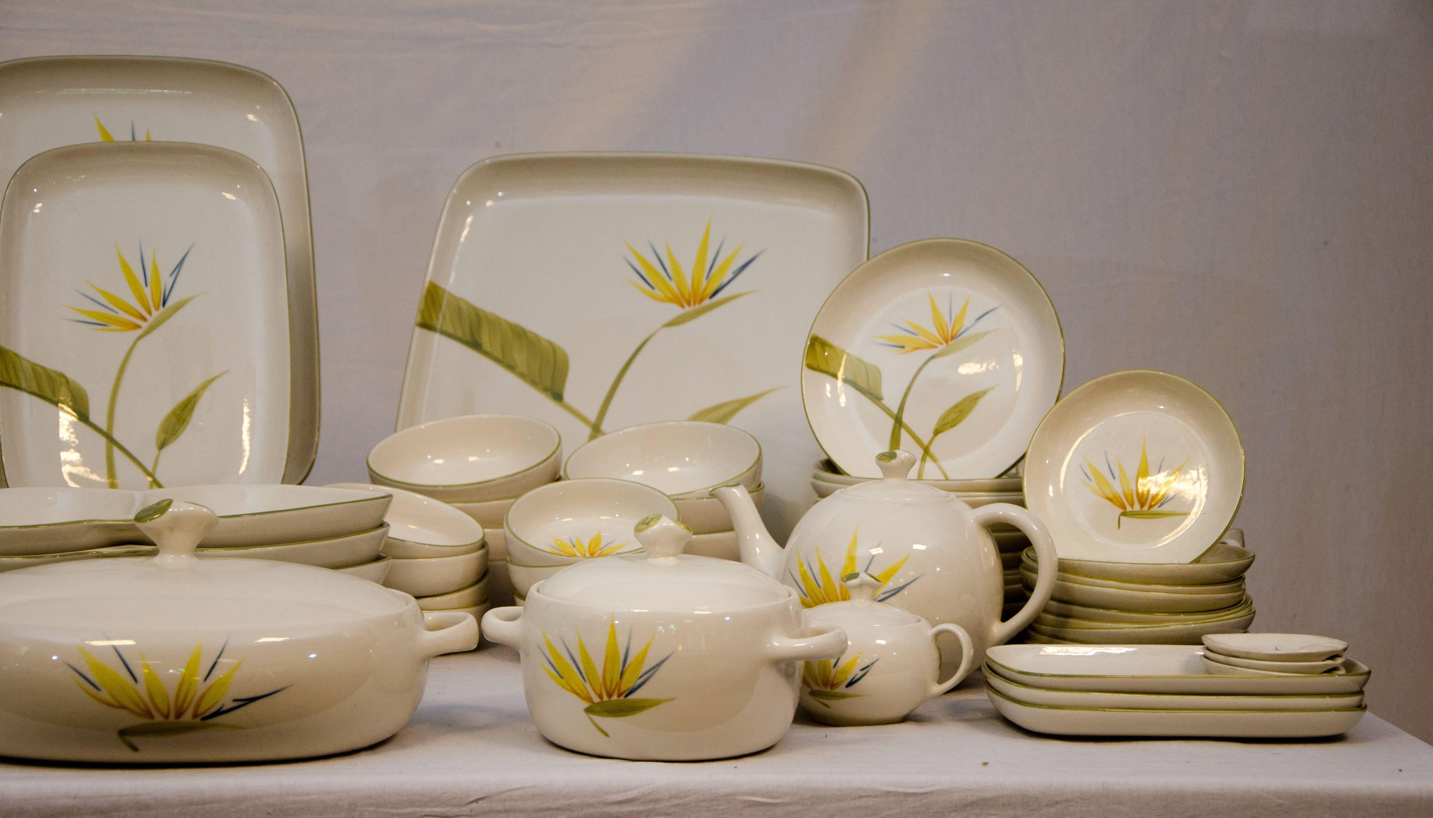 Collection of California Dinnerware, Winfield 