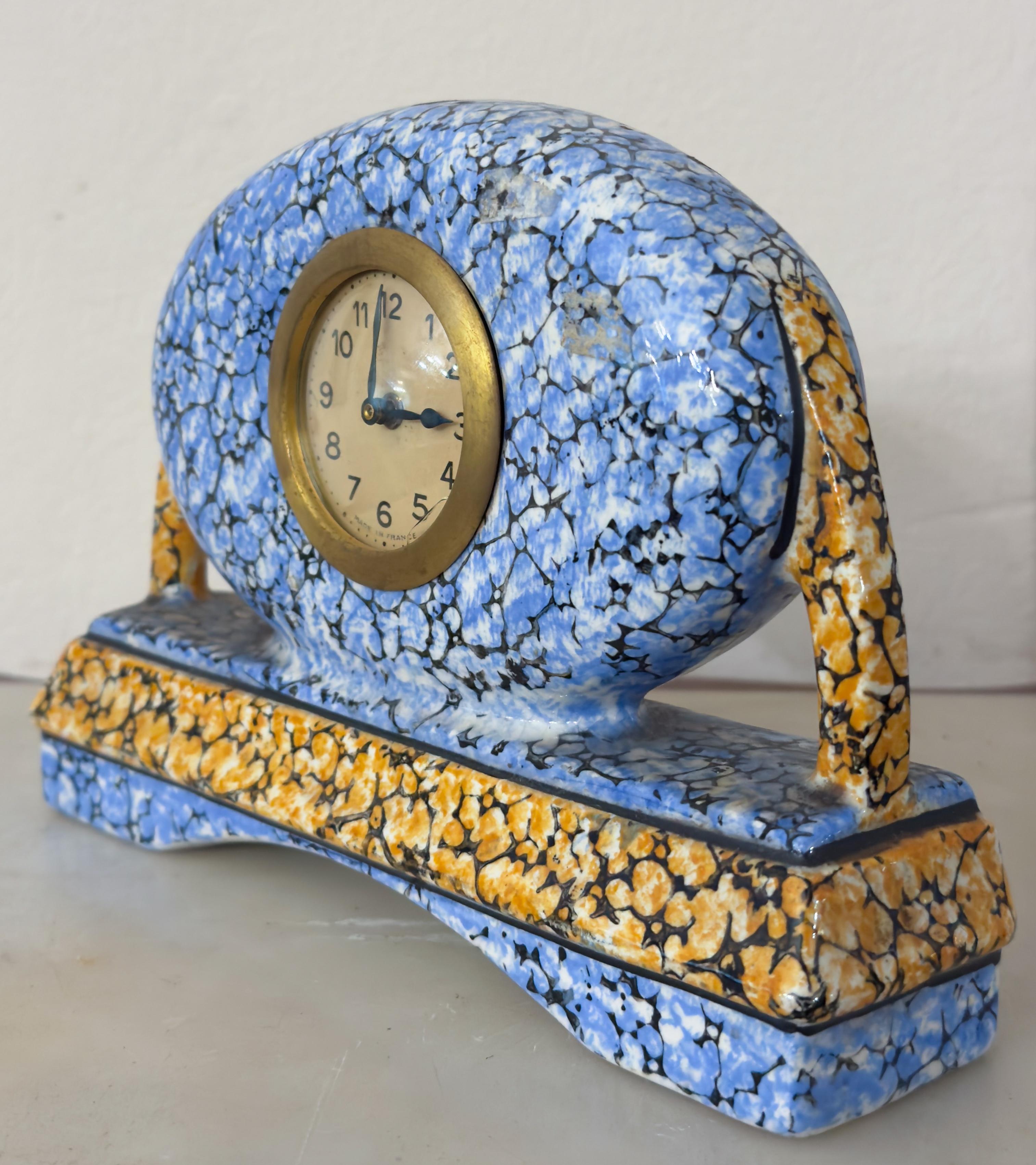 Ensemble d'horloges de cheminée Art Déco en céramique bleue majolique en vente 3