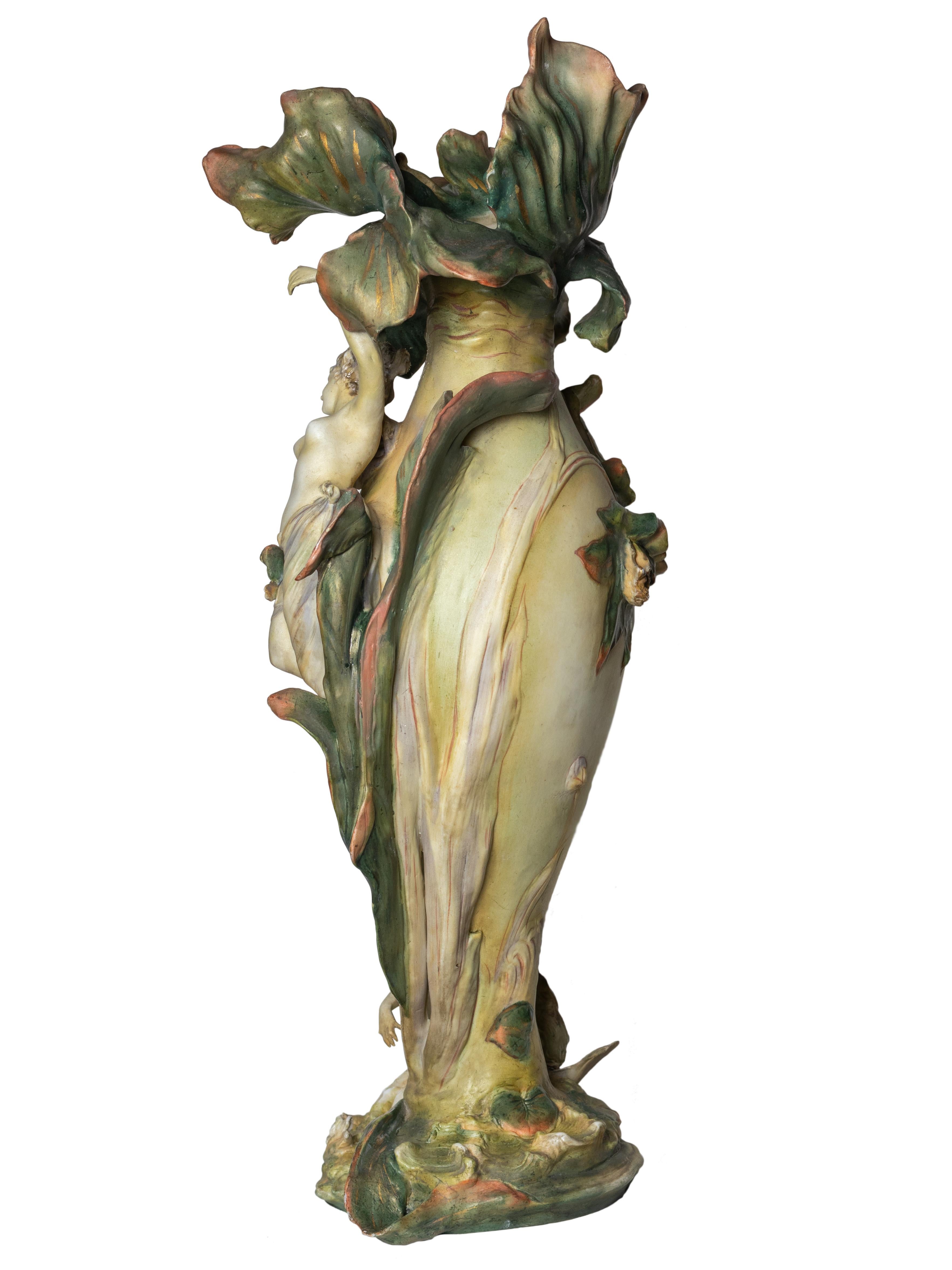 Jarrón Art Nouveau Alemán De Karl Ens Volkstedt, Finales Siglo XIX Jugendstil en venta