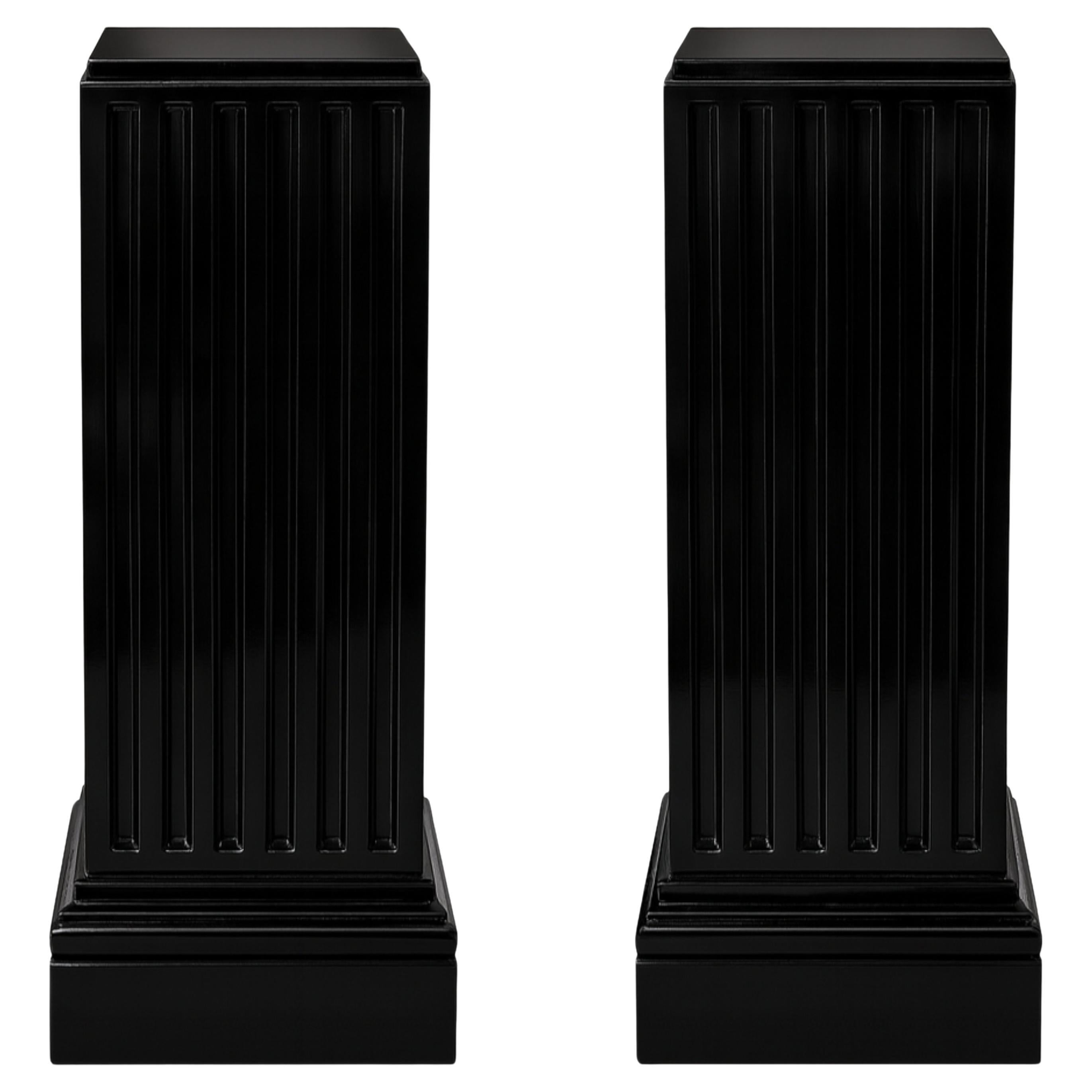 Pair Of Wood Black Lacquer Columns Pedestals, Neoclassical Style, 20th Century