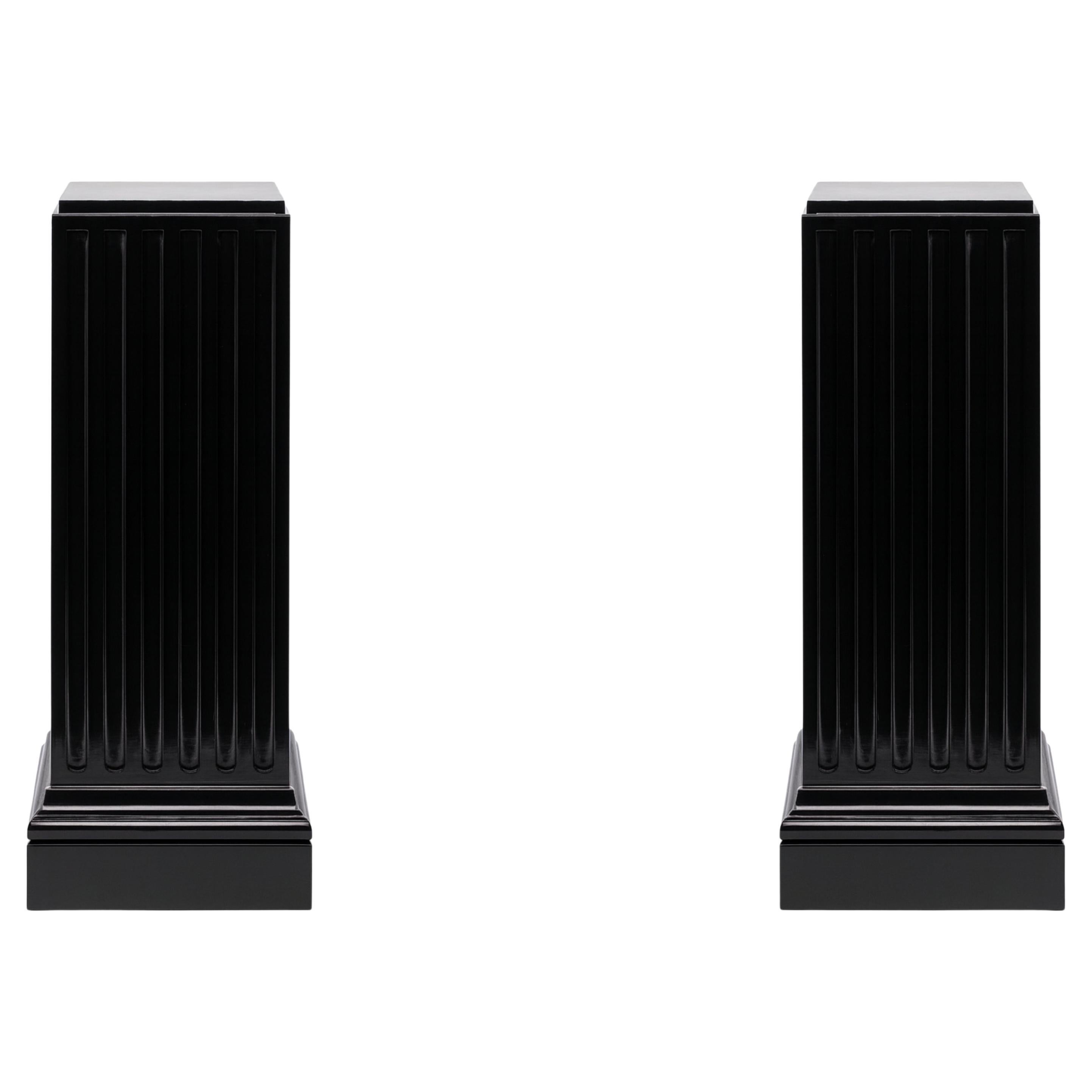 Pair Of Wood Black Lacquer Columns Pedestals, Neoclassical Style, 20th Century