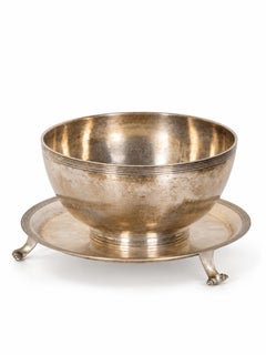 Silberschale und Servierplatte aus dem 19. Jahrhundert, im Barockstil, um 1808–1843