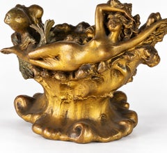 Vase Art nouveau avec sculpture de femme, 20ème siècle