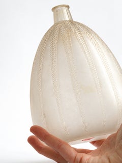 Vase en verre « Mimosa » de René Lalique, verre soufflé, Art déco, France, 1921