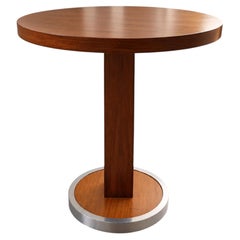 Table d'appoint vintage ronde en bois de teck sur pied, avec placage géométrique et piètement en métal