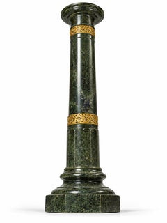 Colonne à piédestal en marbre vert alpin, détails en bronze doré, France, XIXe siècle