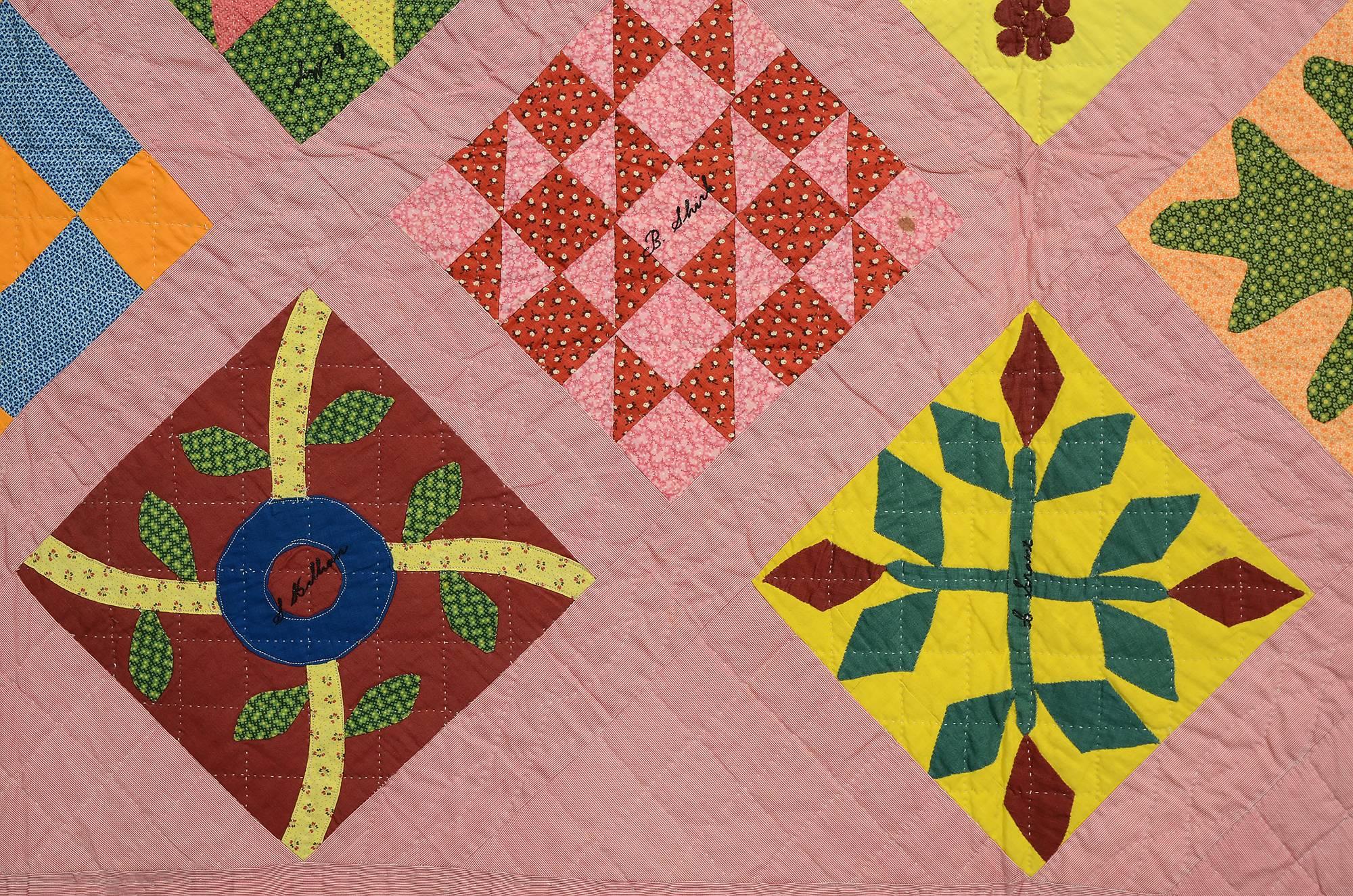 Sampler Friendship Quilt In Excellent Condition In Darnestown, MD