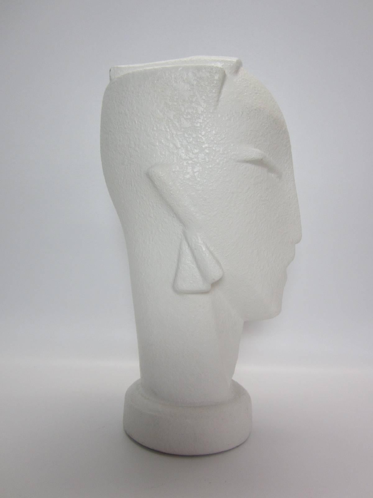 Abstract Textured Ceramic Vase manner of Hagenauer In Excellent Condition In Miami, FL