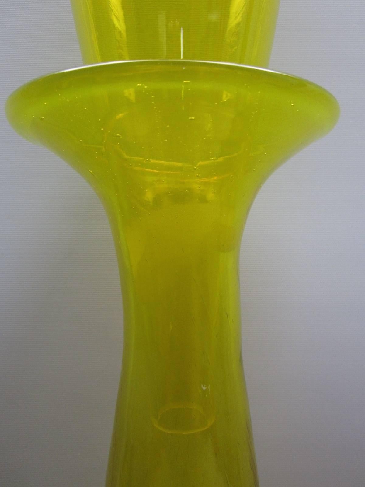 Large Jonquil Blenko Architectural Floor Decanter with Stopper by Wayne Husted In Excellent Condition For Sale In Miami, FL