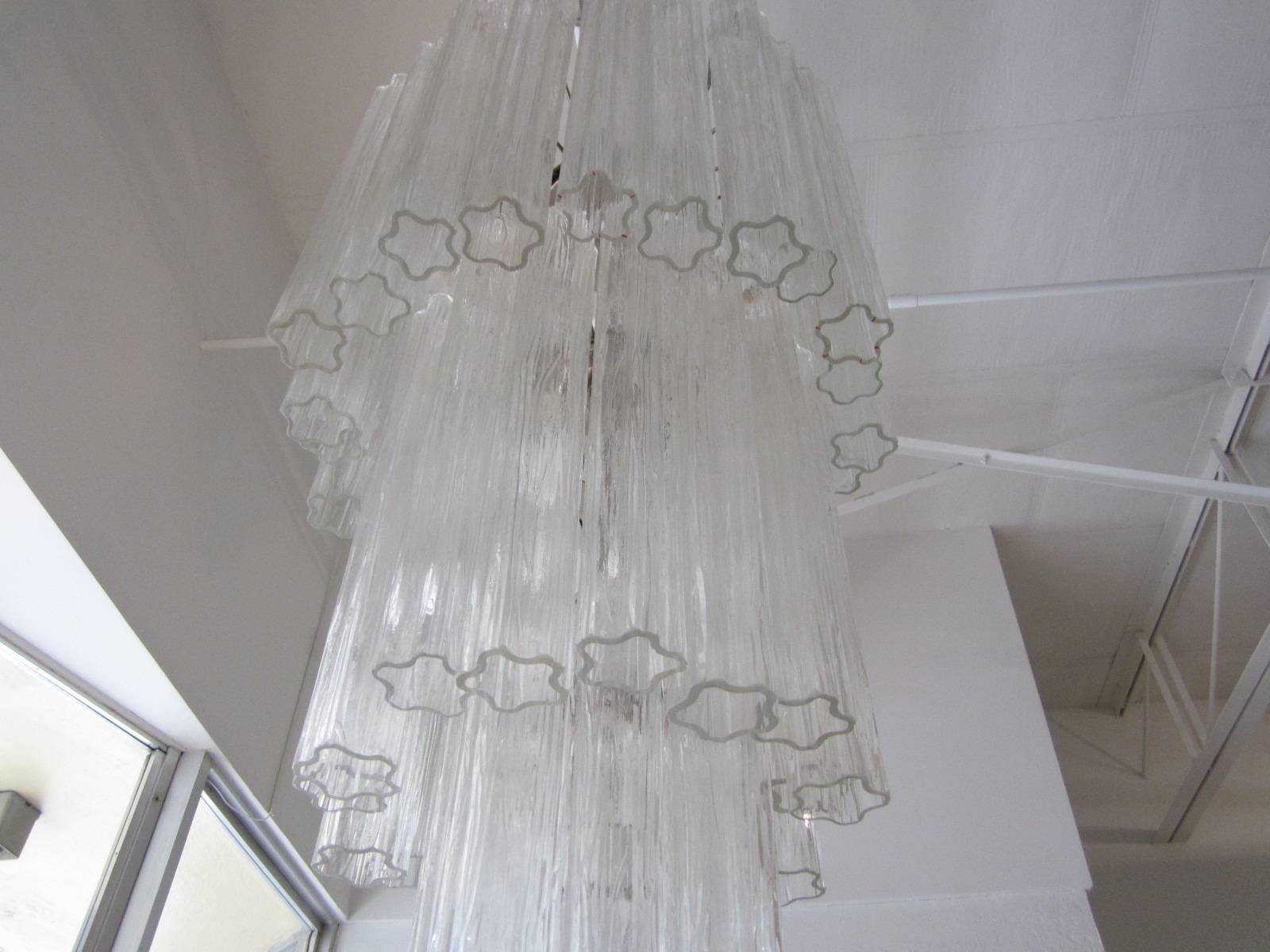 Late 20th Century Long Elegant Three-Tier Murano Glass Tronchi Chandelier by Venini and Camer Glas