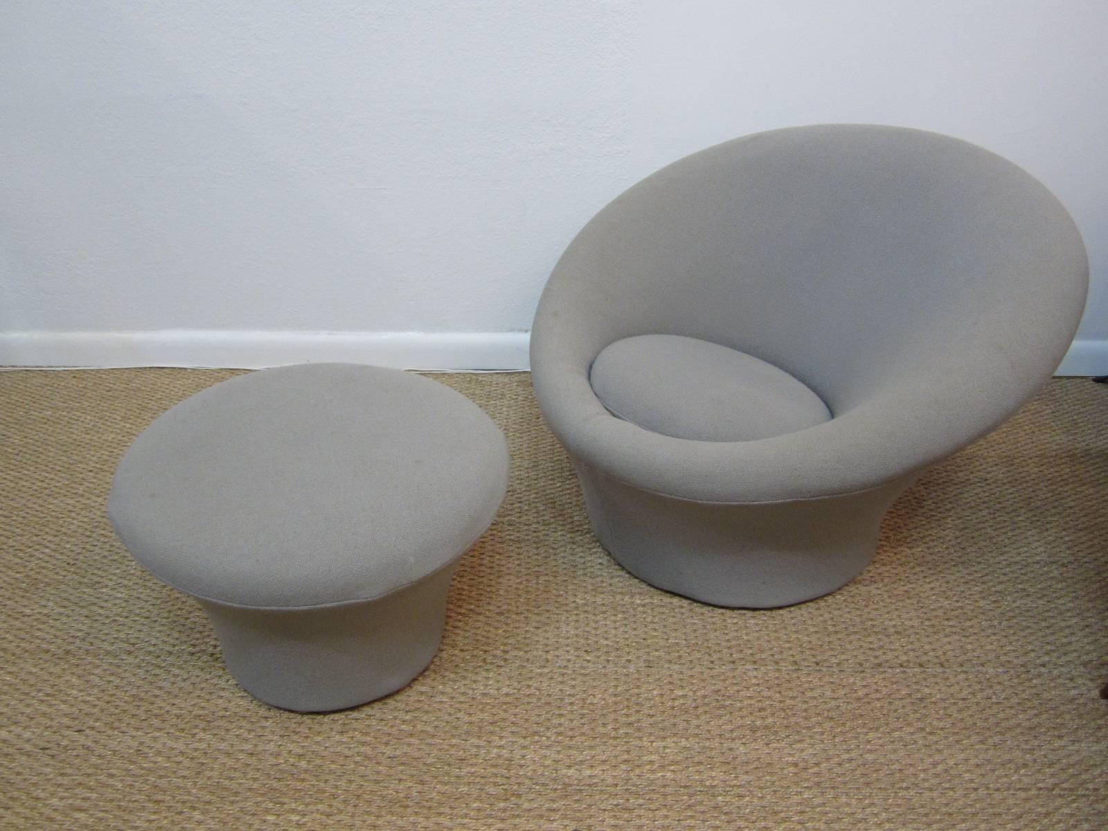 Pierre Paulin Mushroom chair with Ottoman for Artifort. The chair spins on its  wood base. Original Arifort sticker remains. Original grey stretch fabric could be cleaned and or changed as it shows age.....no tears. The ottoman  measures: 14 tall x