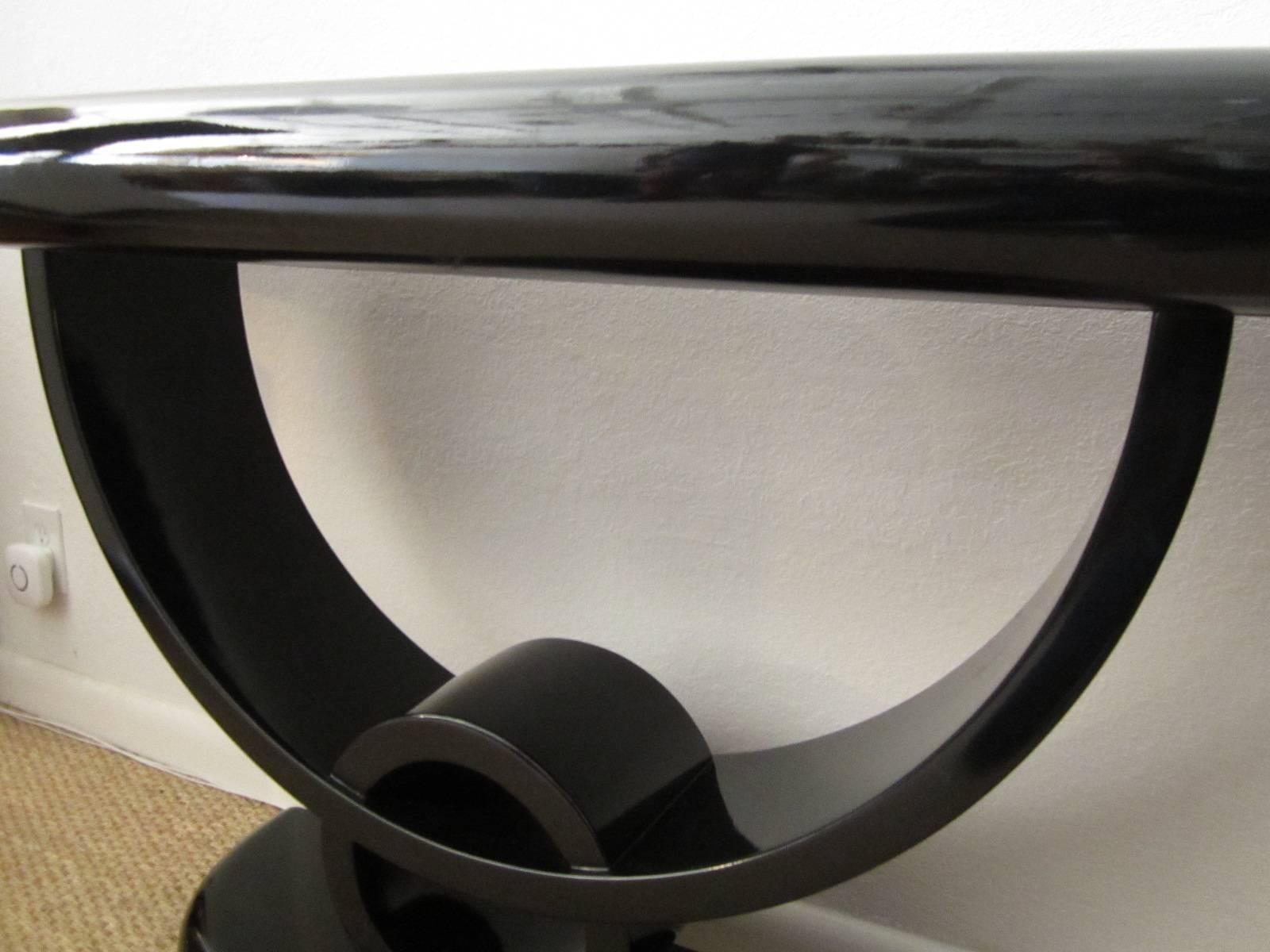 Black Console Table with Black and White-Veined Marble  1