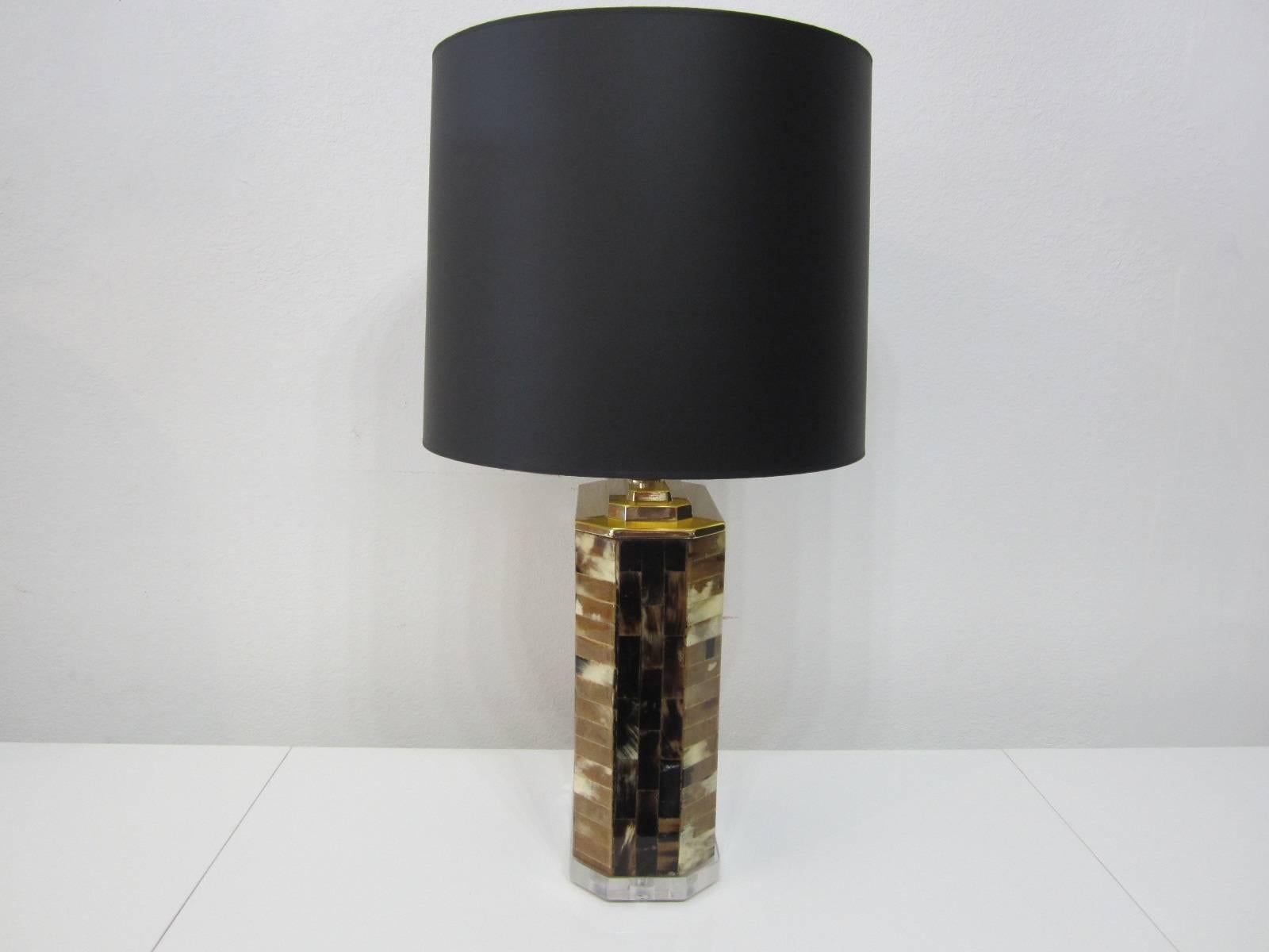 American Natural Horn Tabletop Lamp   For Sale