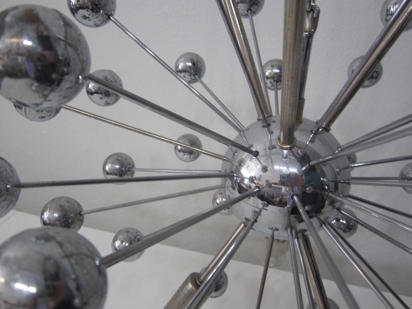 Mid-Century Modern Italian Sputnik Spherical Pendant Chandelier For Sale