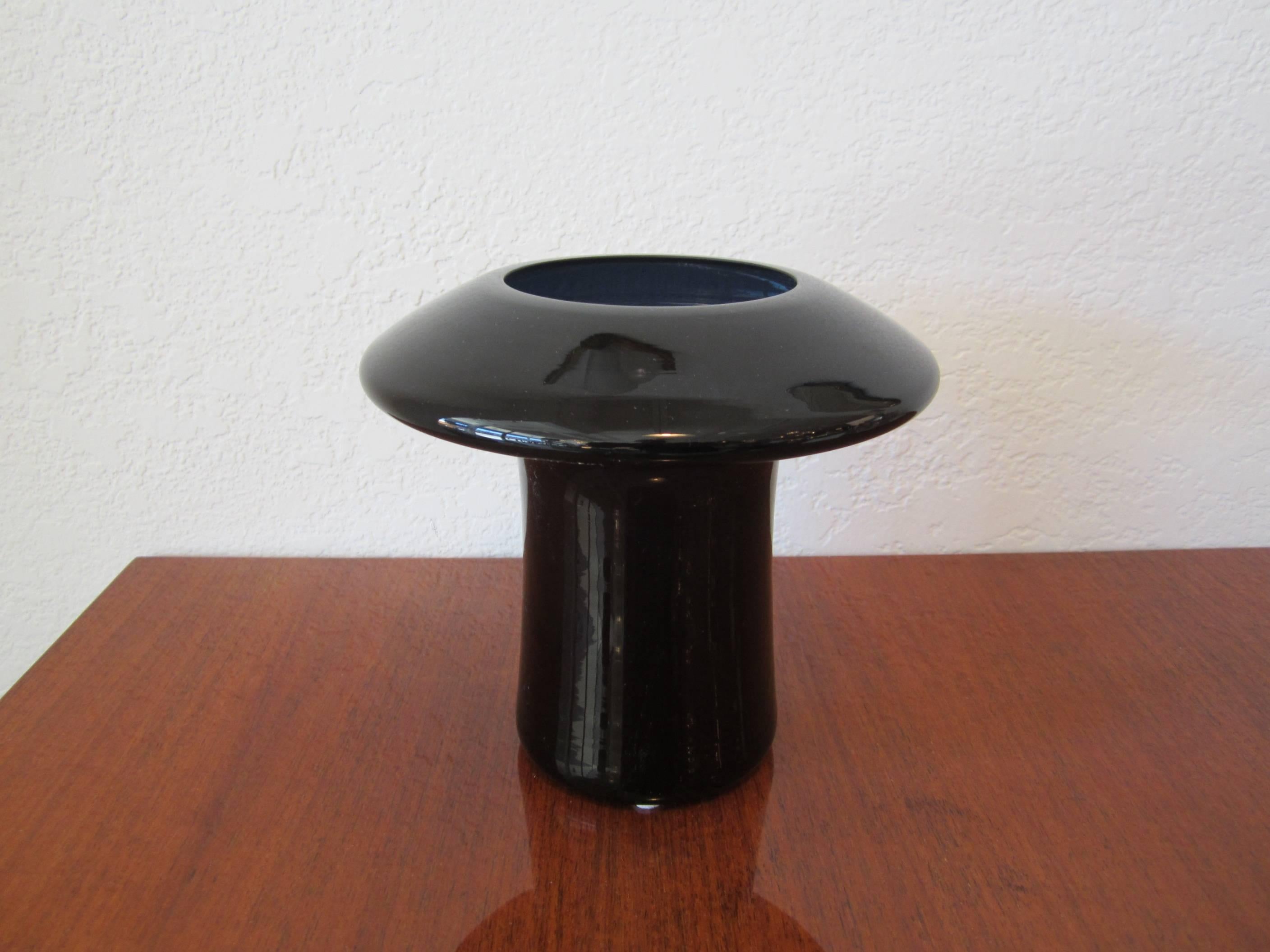 Mid-Century Modern Angelo Mangiarotti for Knoll Blown Glass Vase in Deep Cobalt  For Sale