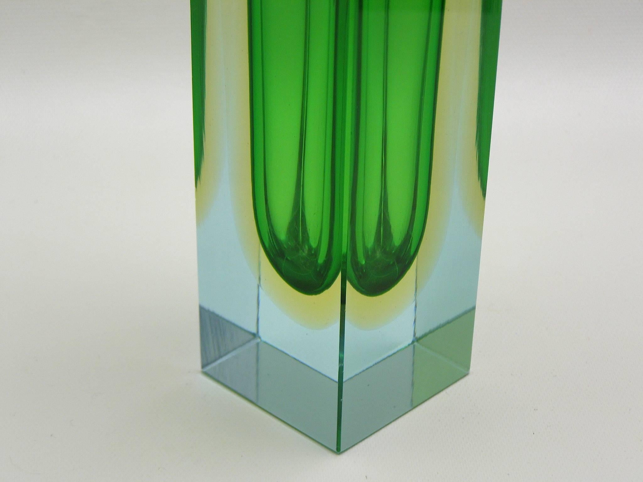 Mid-Century Modern Alessandro Mandruzzato Green and Yellow Triple Sommerso Murano Glass Vase