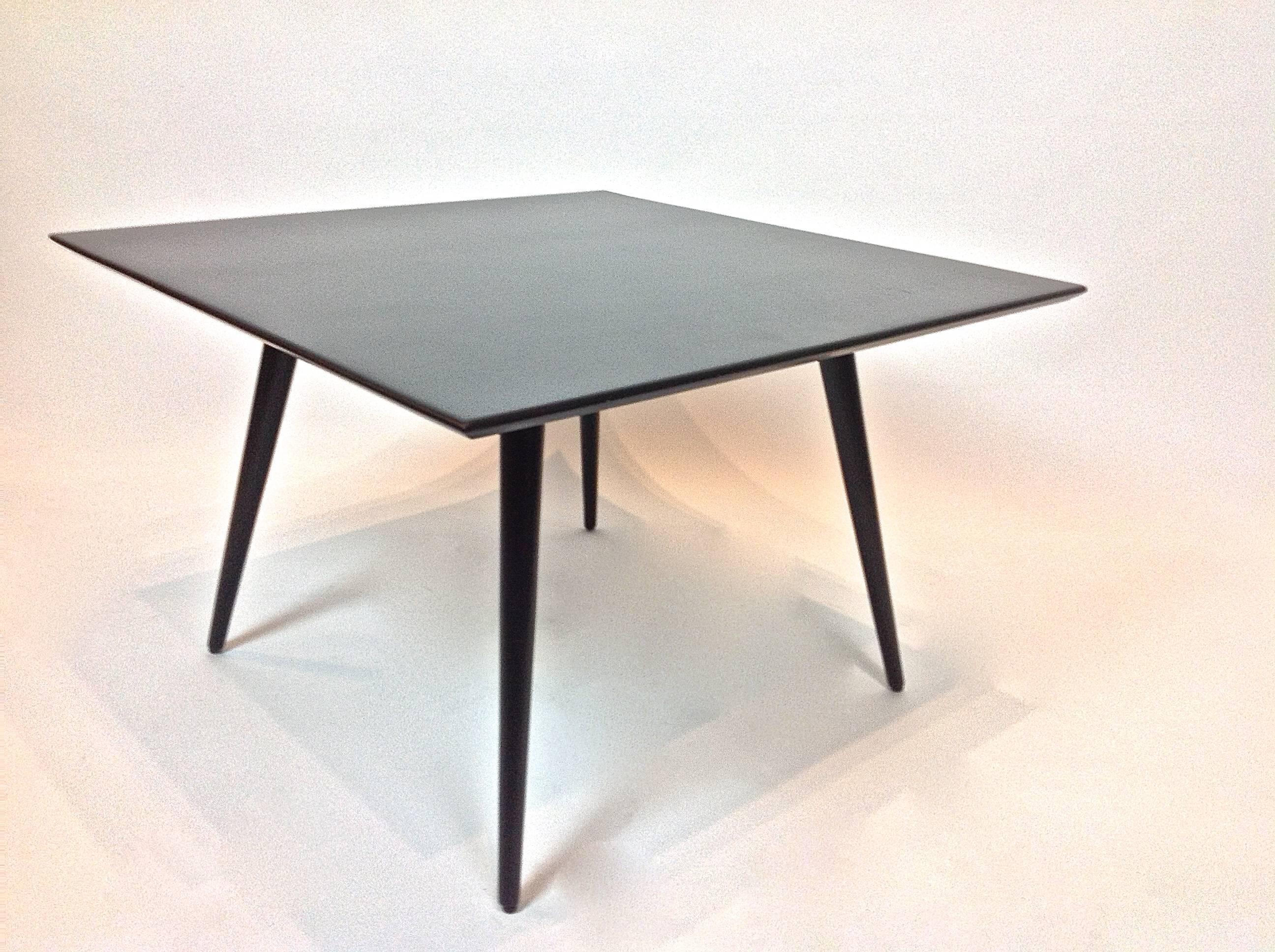 Mid-Century Modern Finely Formed Traditional Side Table by Paul McCobb in Matte Black For Sale