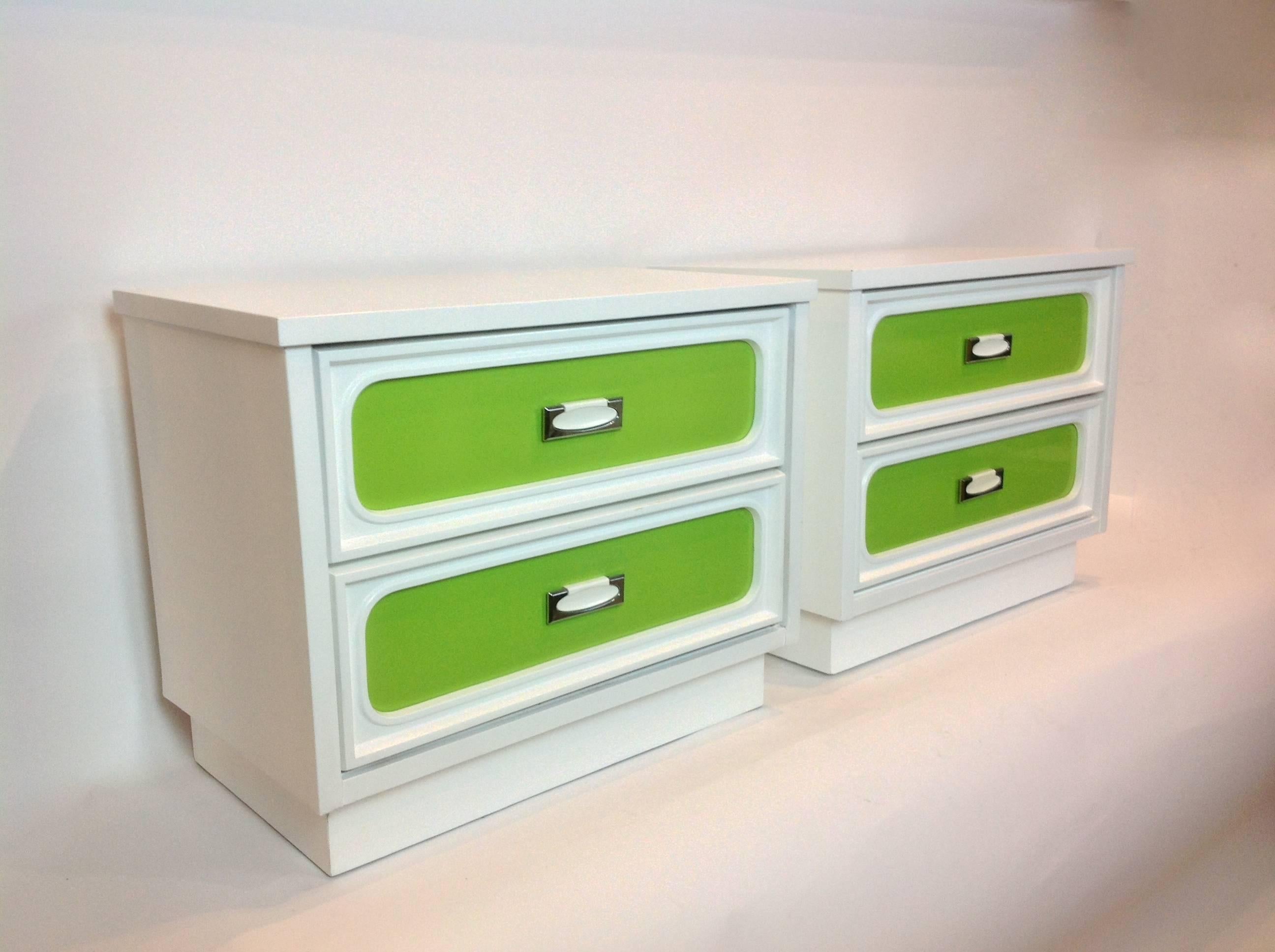 Pair of Side Tables with Color Panel Drawers In Good Condition For Sale In Miami, FL