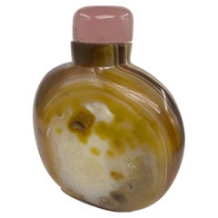 Large Antique Chinese Banded "Floater" Agate Snuff Bottle, Late Qing c.1900
