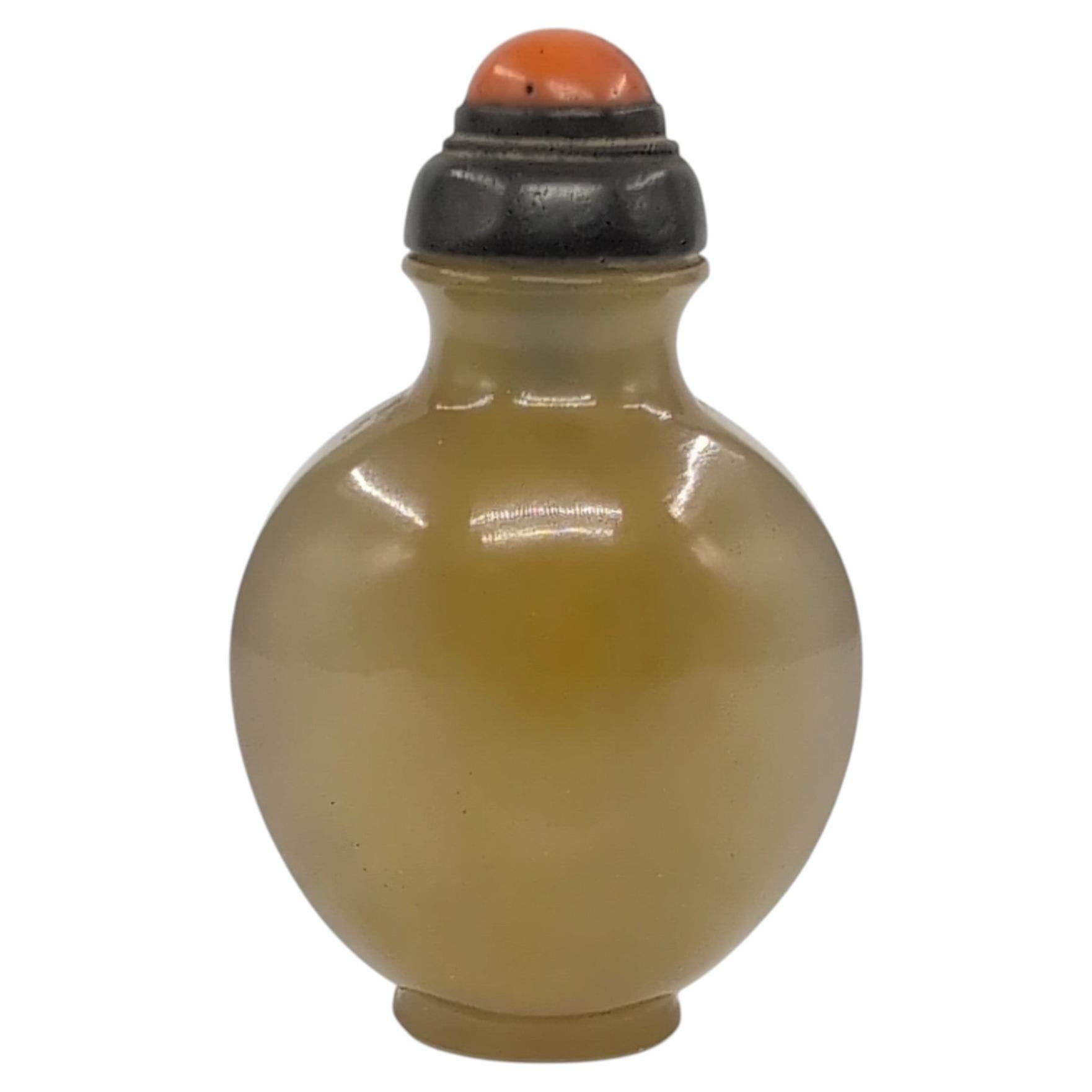 Antique Chinese Translucent Agate Snuff Bottle with Mounted Stopper Qing c.1900 For Sale