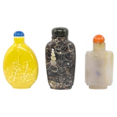 3 Chinese Snuff Bottles: Antique Agate, Fossiliferous Limestone & Porcelain 20c