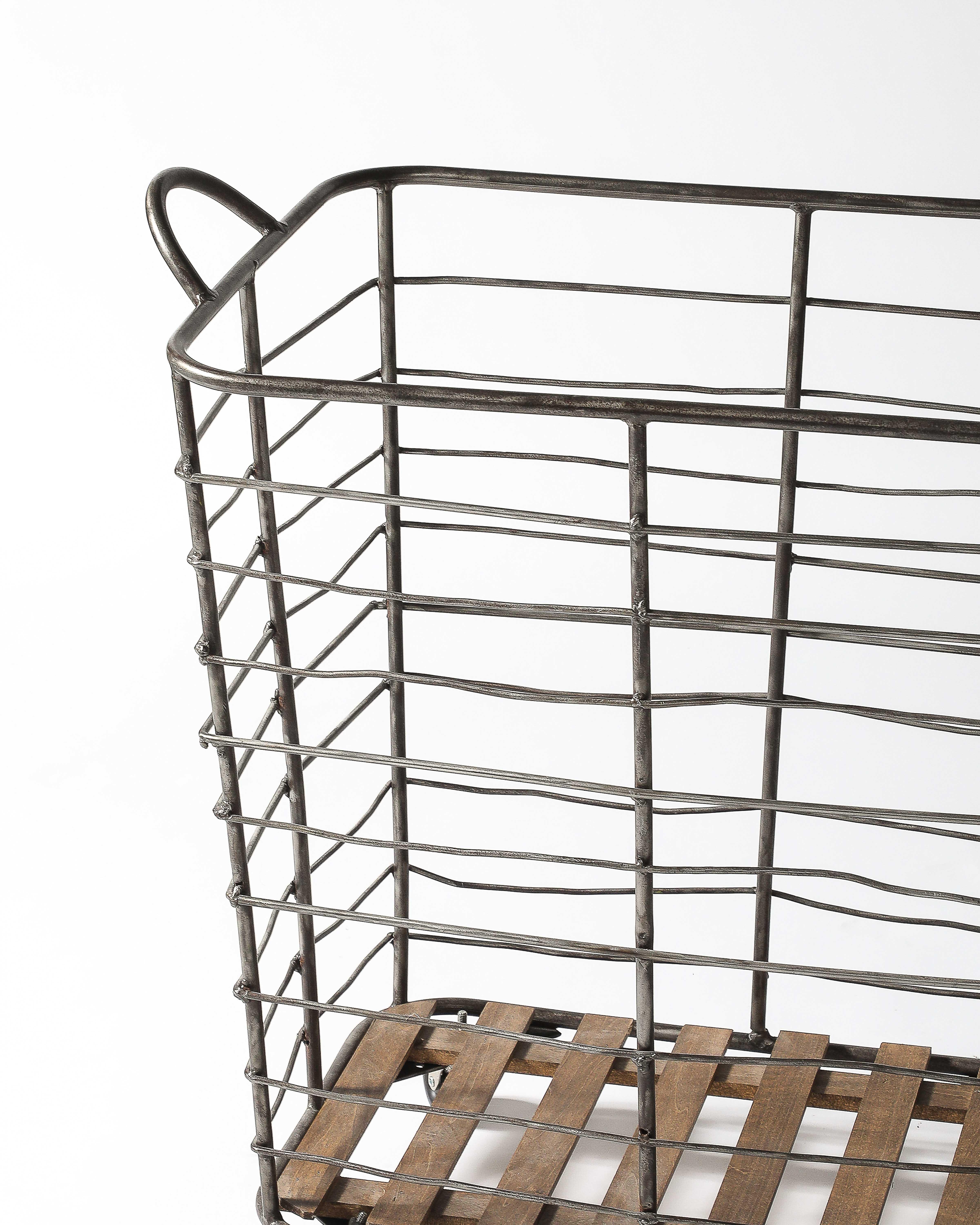Carrello/cestello a rotelle in metallo e legno, Francia, 1950 ca. in vendita 4