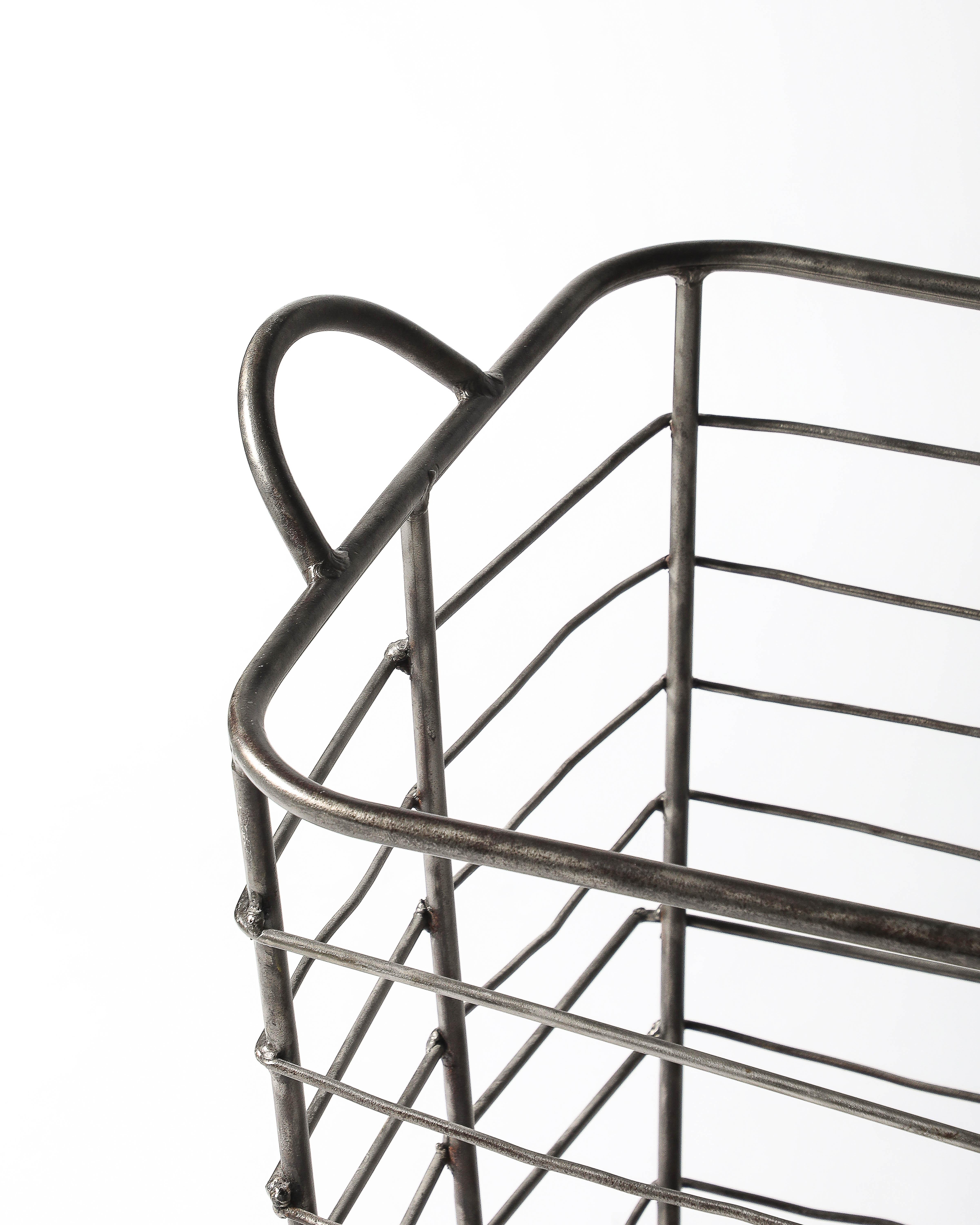 Carrello/cestello a rotelle in metallo e legno, Francia, 1950 ca. in vendita 8