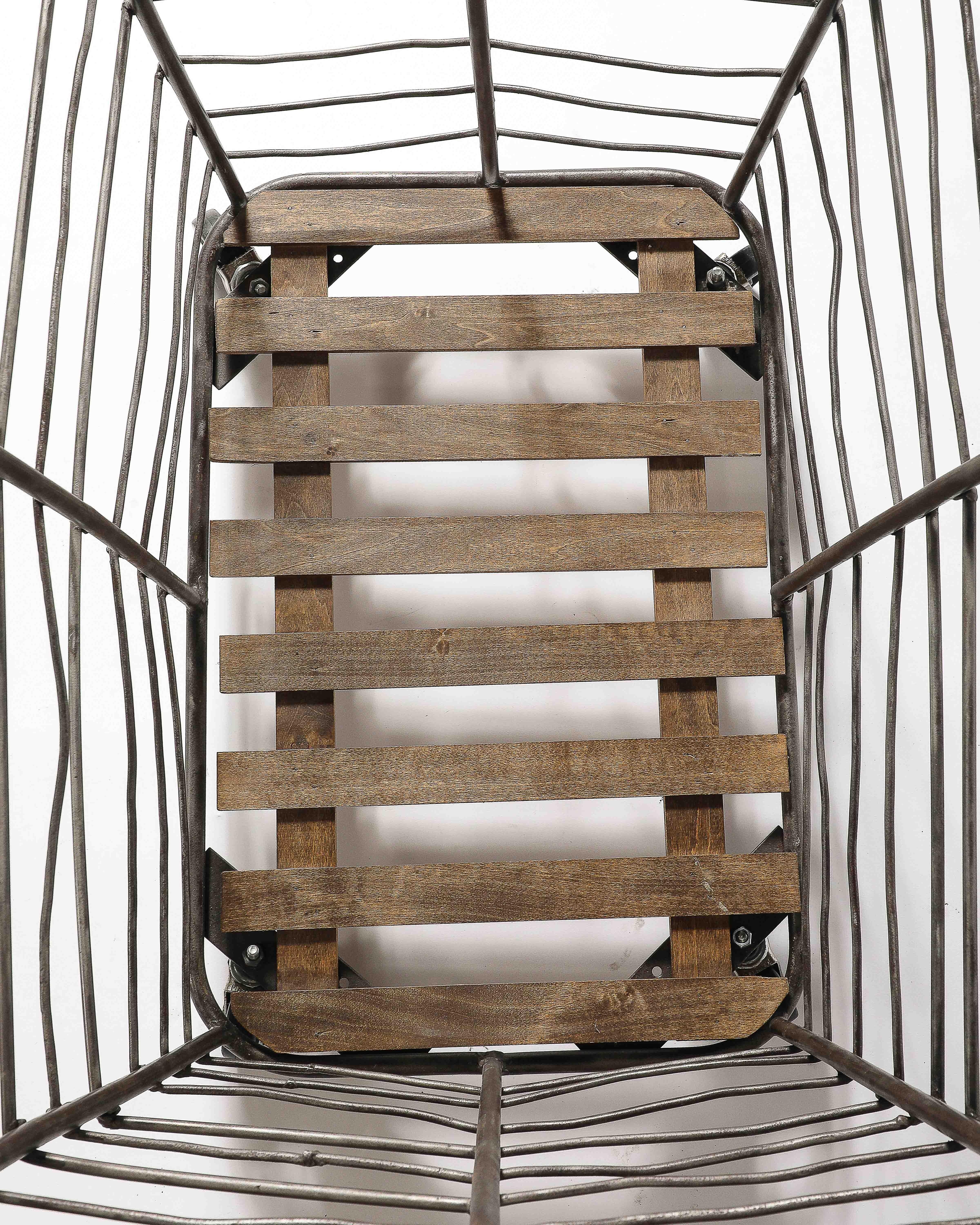 Carrello/cestello a rotelle in metallo e legno, Francia, 1950 ca. in vendita 9