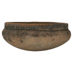 20th Century Antique Mexican Clay Bowl. Rosario. Jalisco. Herencias Collection