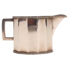 Jugenstill-Milchkännchen der Wiener Werkstätte, Wien, Österreich 1920.