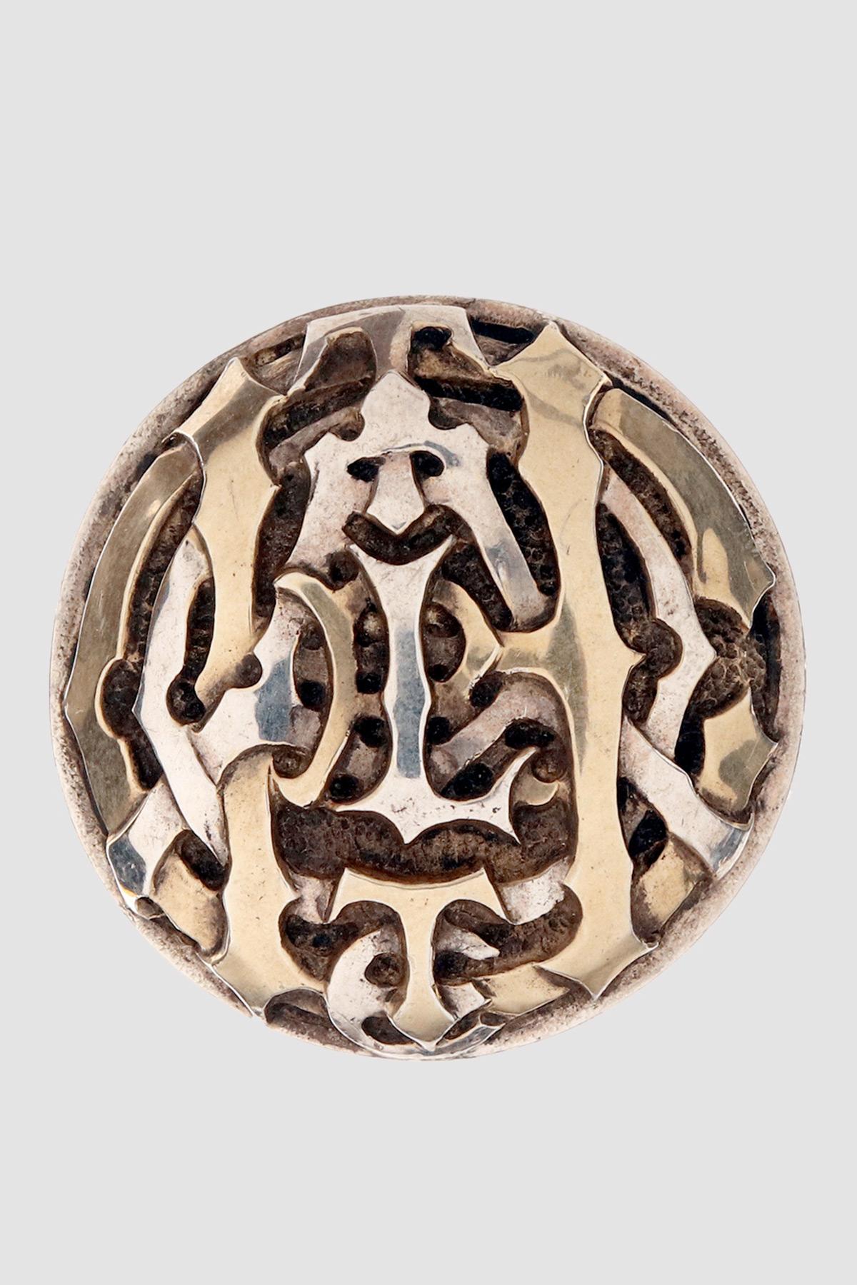 Canne : Canne Art Nouveau en bijoux, pommeau en milord or et argent avec monogramme CHARLOTTE entrelacé. Arbre en bois de fruitier. Virole en corne de bovin légère. Signé Philippe Wolfers (1858-1929), le designer belge le plus associé à la forme