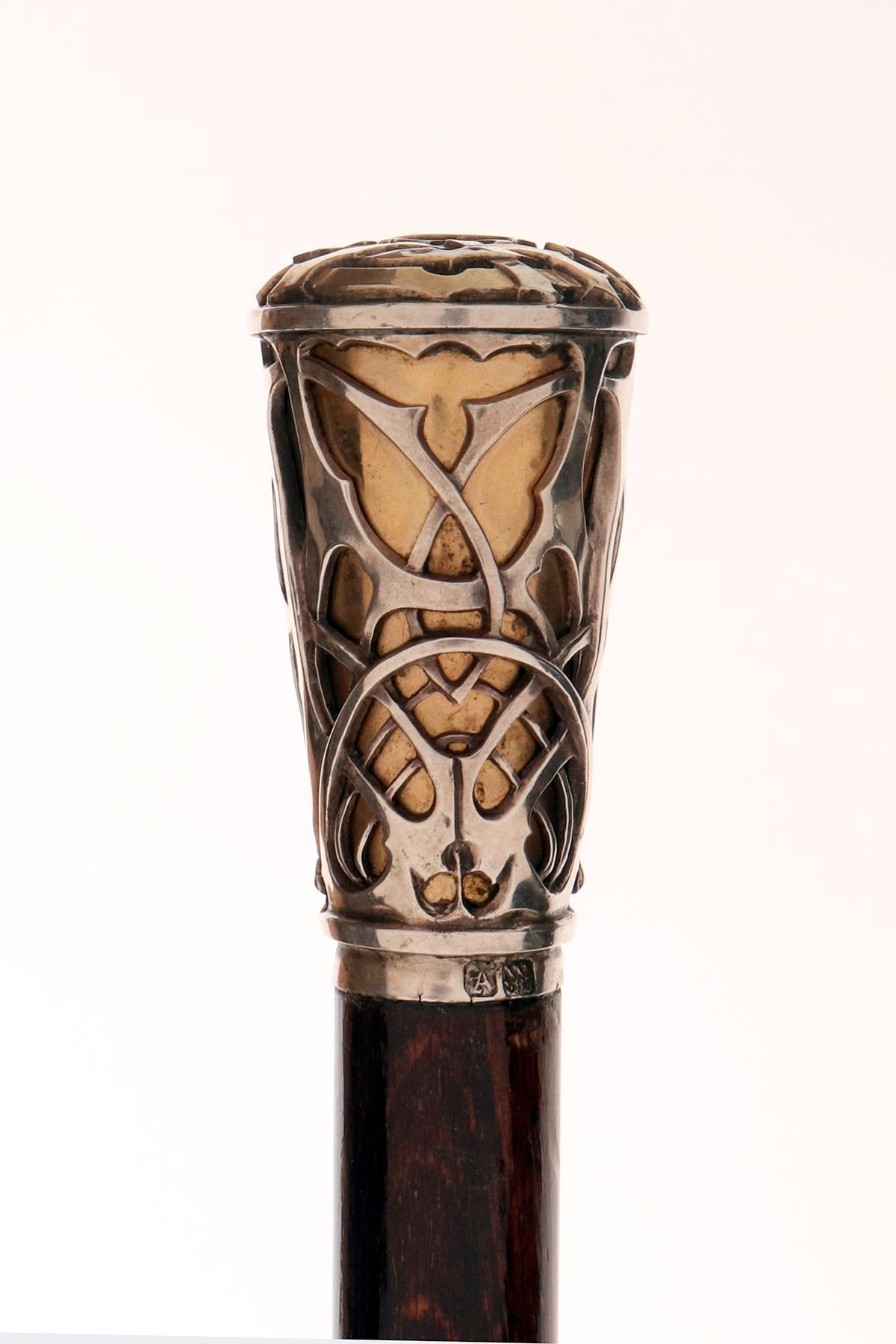 Canne à bijoux avec monogramme Charlotte, par Philippe Wolfers, Belgique 1900. en vente 2