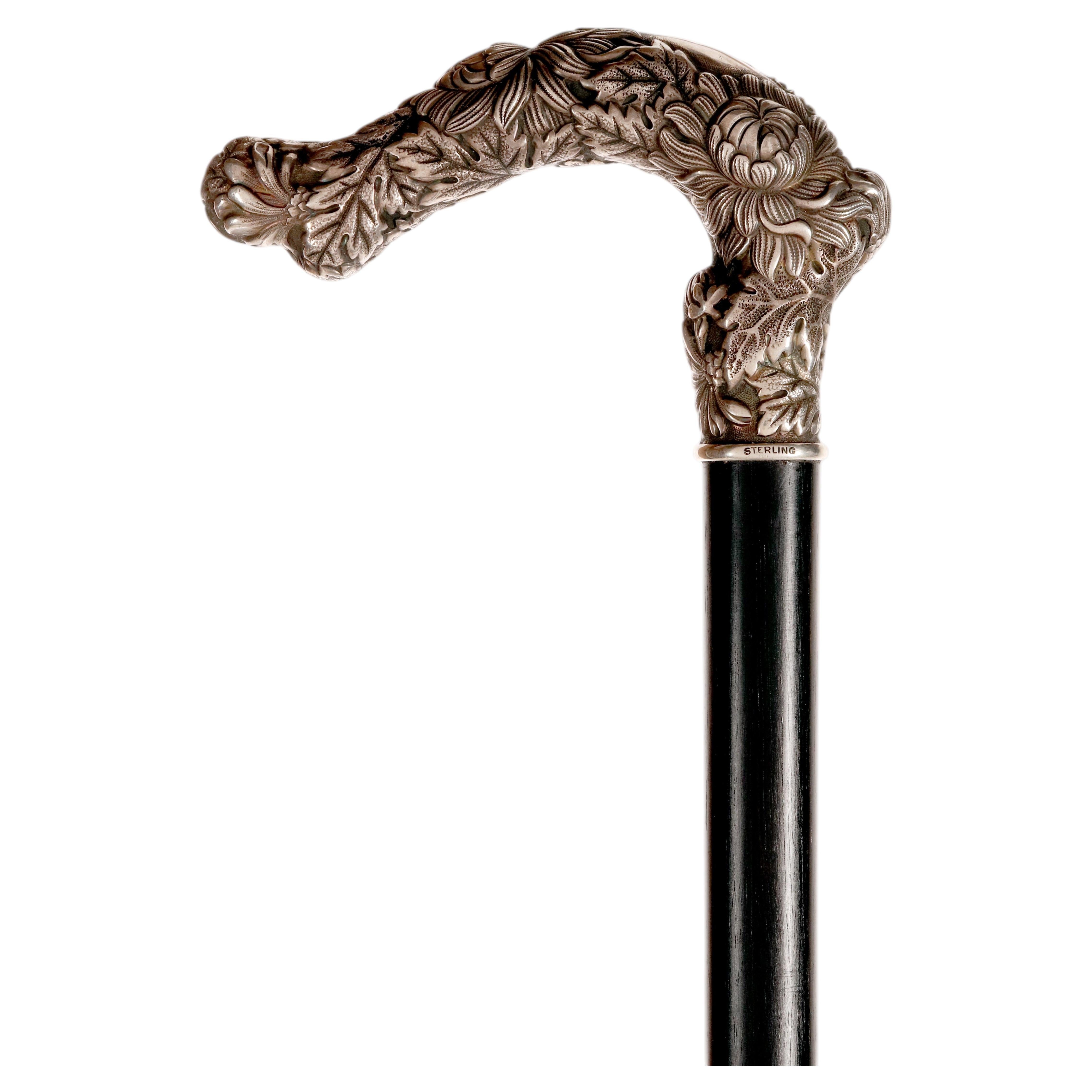 Mit Edelsteinen verzierter silberner Spazierstock mit Chrysanthemenmotiv, signiert „Tiffany“, USA 1890.