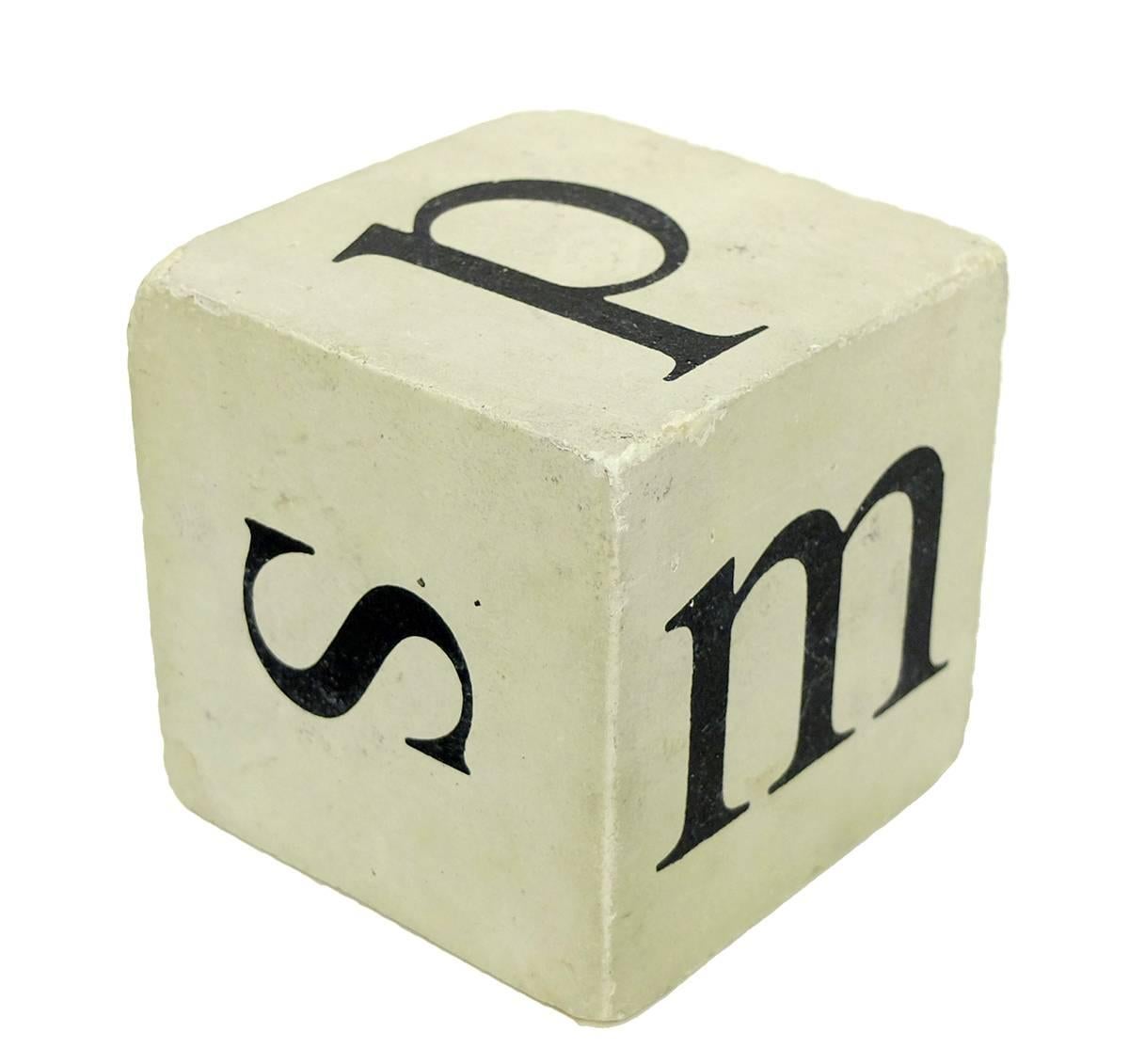 Pair of Generous Sized Dice with Letters, USA, circa 1900 In Good Condition In Milan, IT