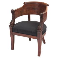 Exceptionnel fauteuil Empire vers 1800/10 Noyer