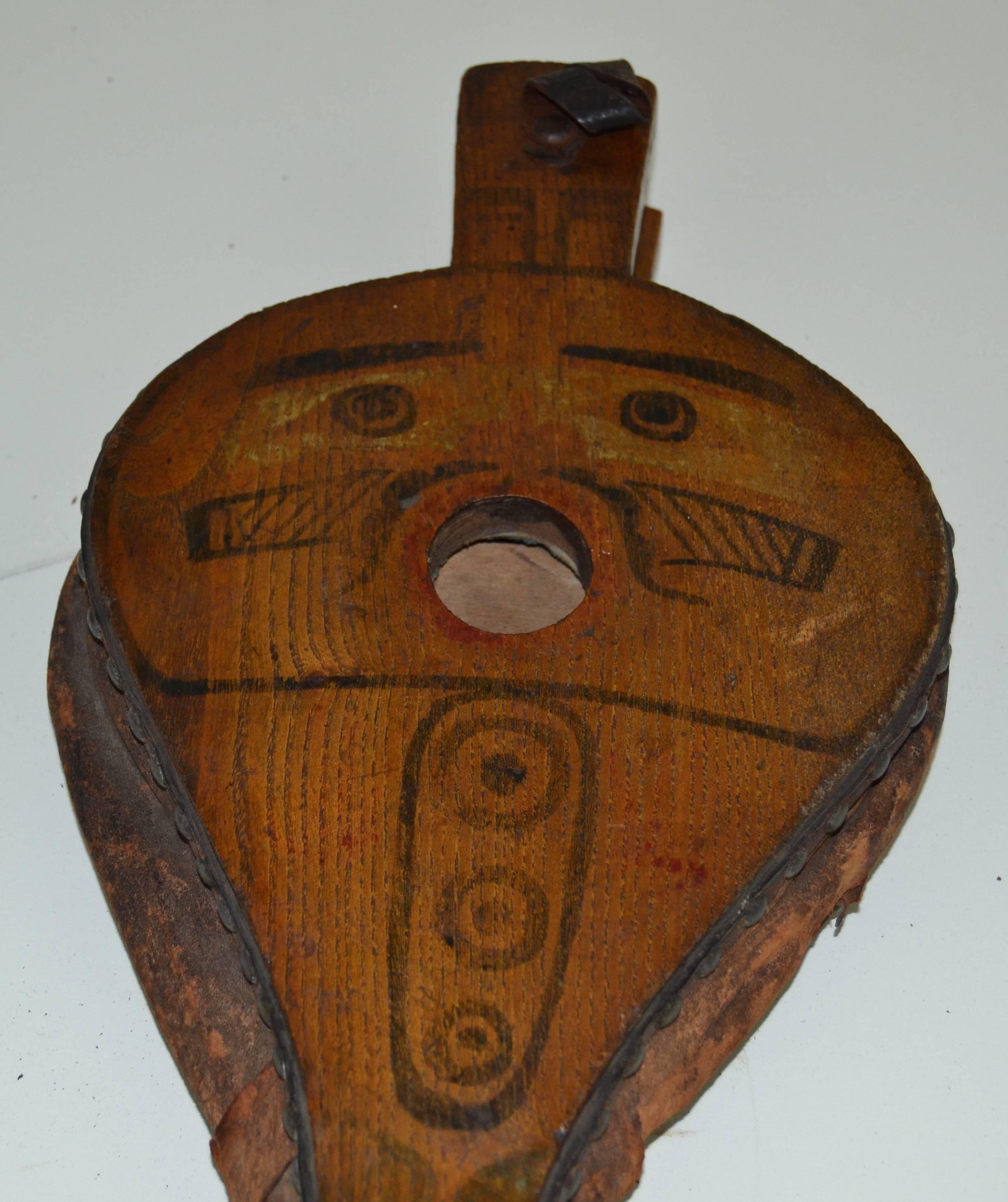 Northwest Coast Imagery on Bellows In Distressed Condition For Sale In North Egremont, MA