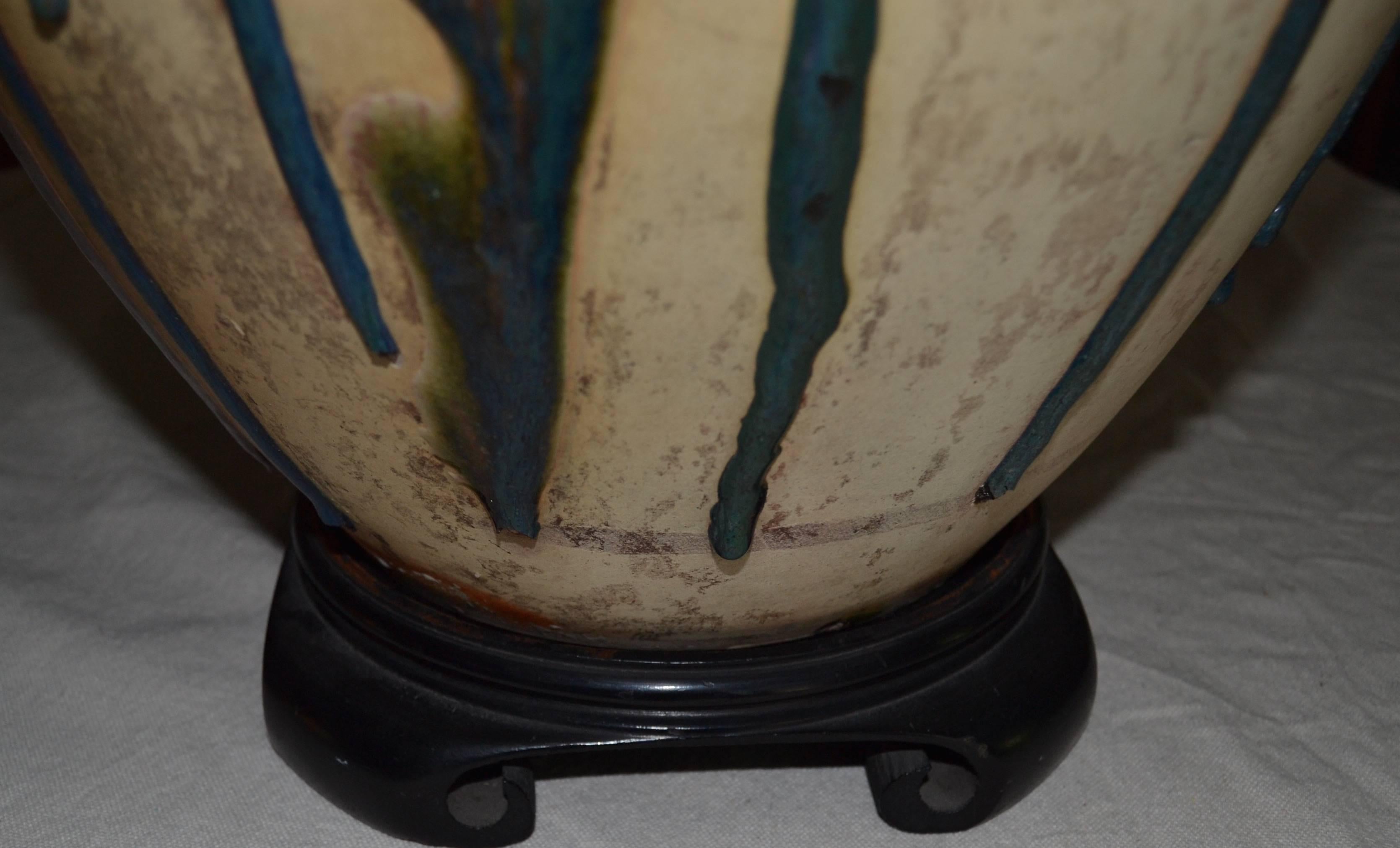 Large Chinese Folk Pottery Storage Jar In Good Condition For Sale In North Egremont, MA