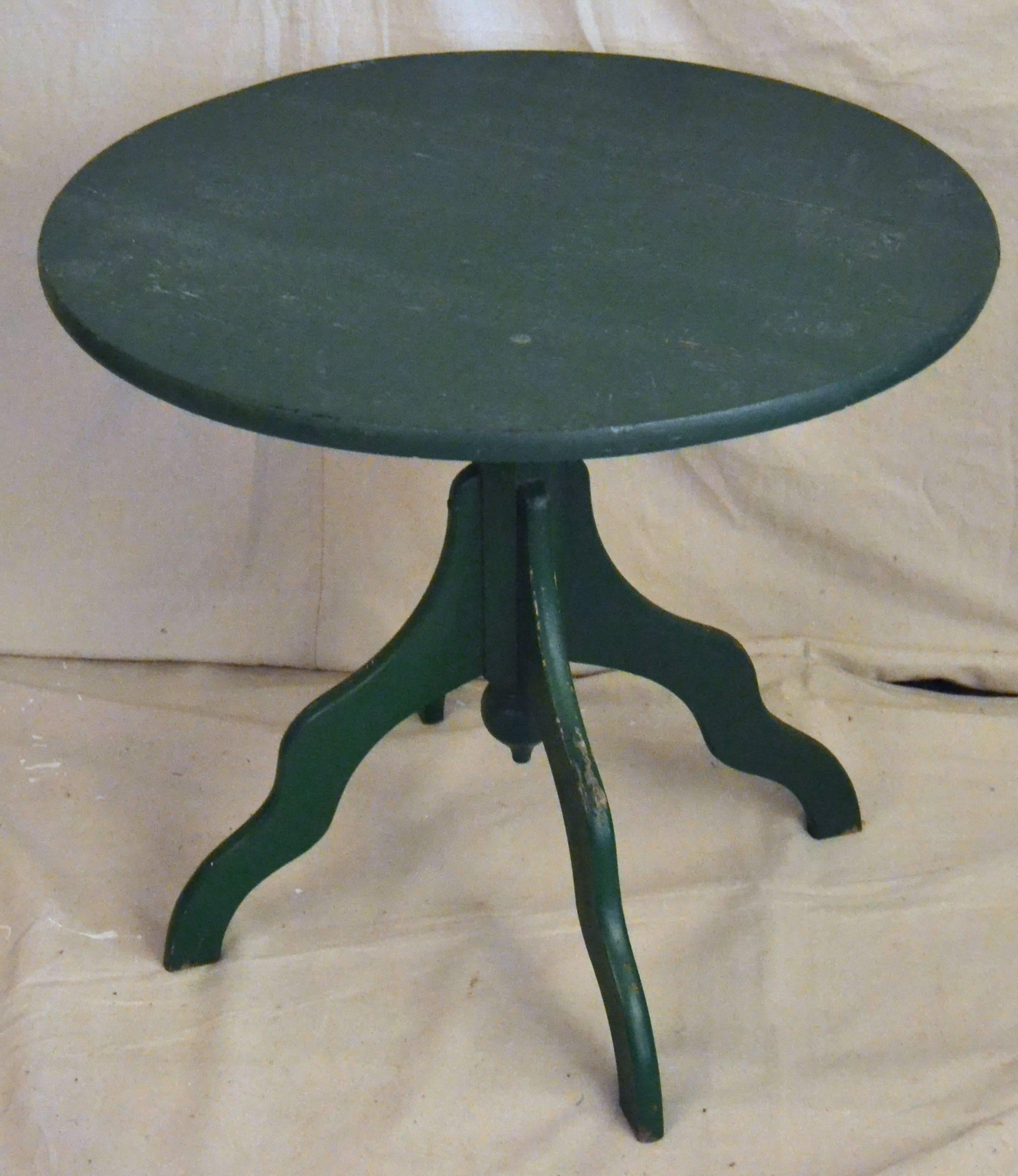 Folky Painted Side Table For Sale 3