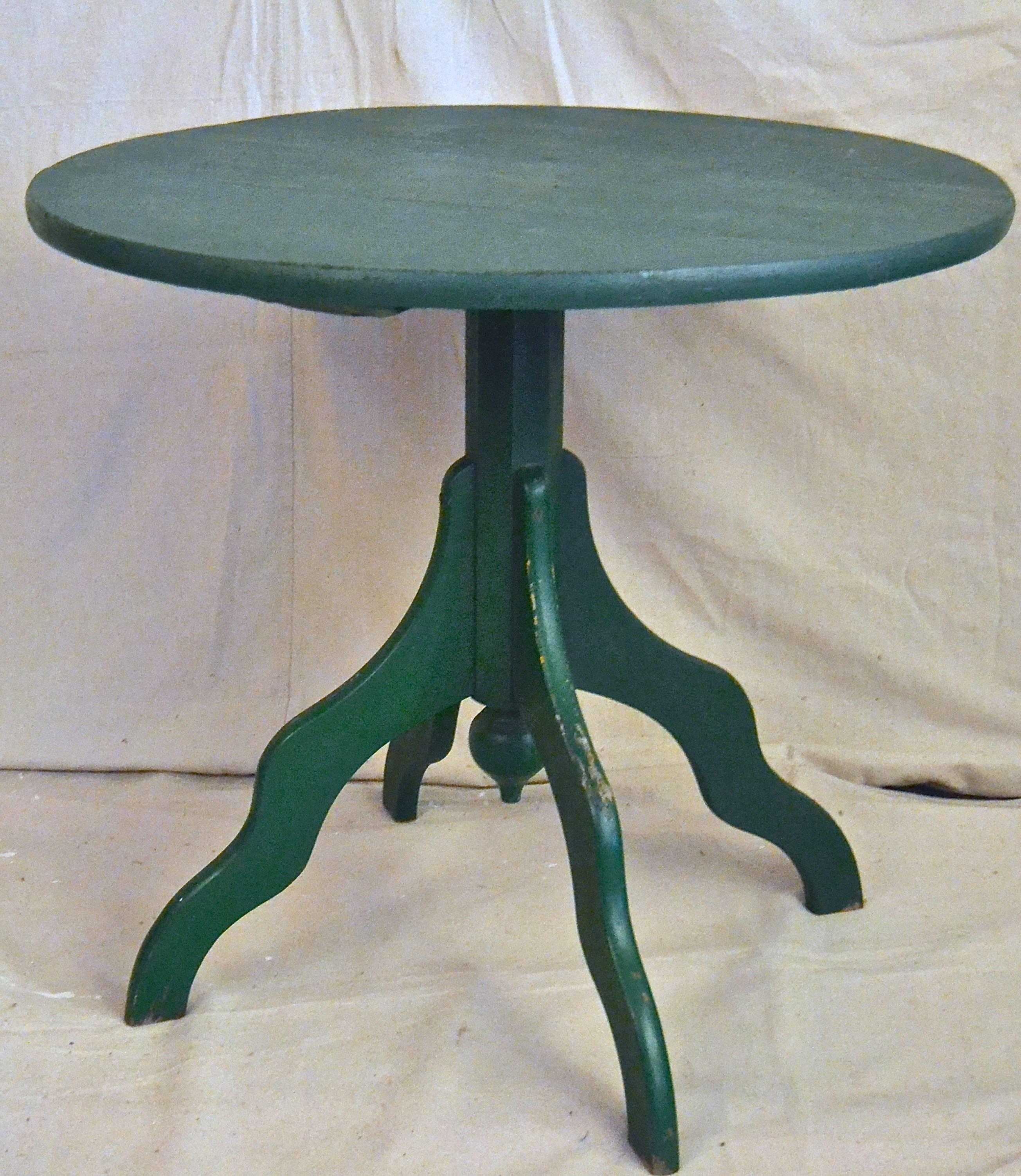 Folky Painted Side Table For Sale 4