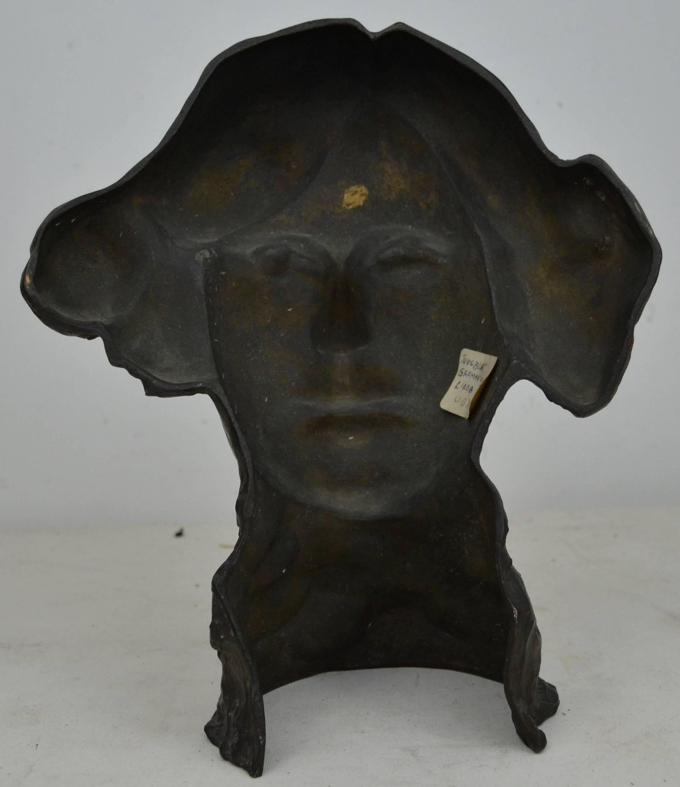 Early 20th Century 1920s German Bronze Bust For Sale