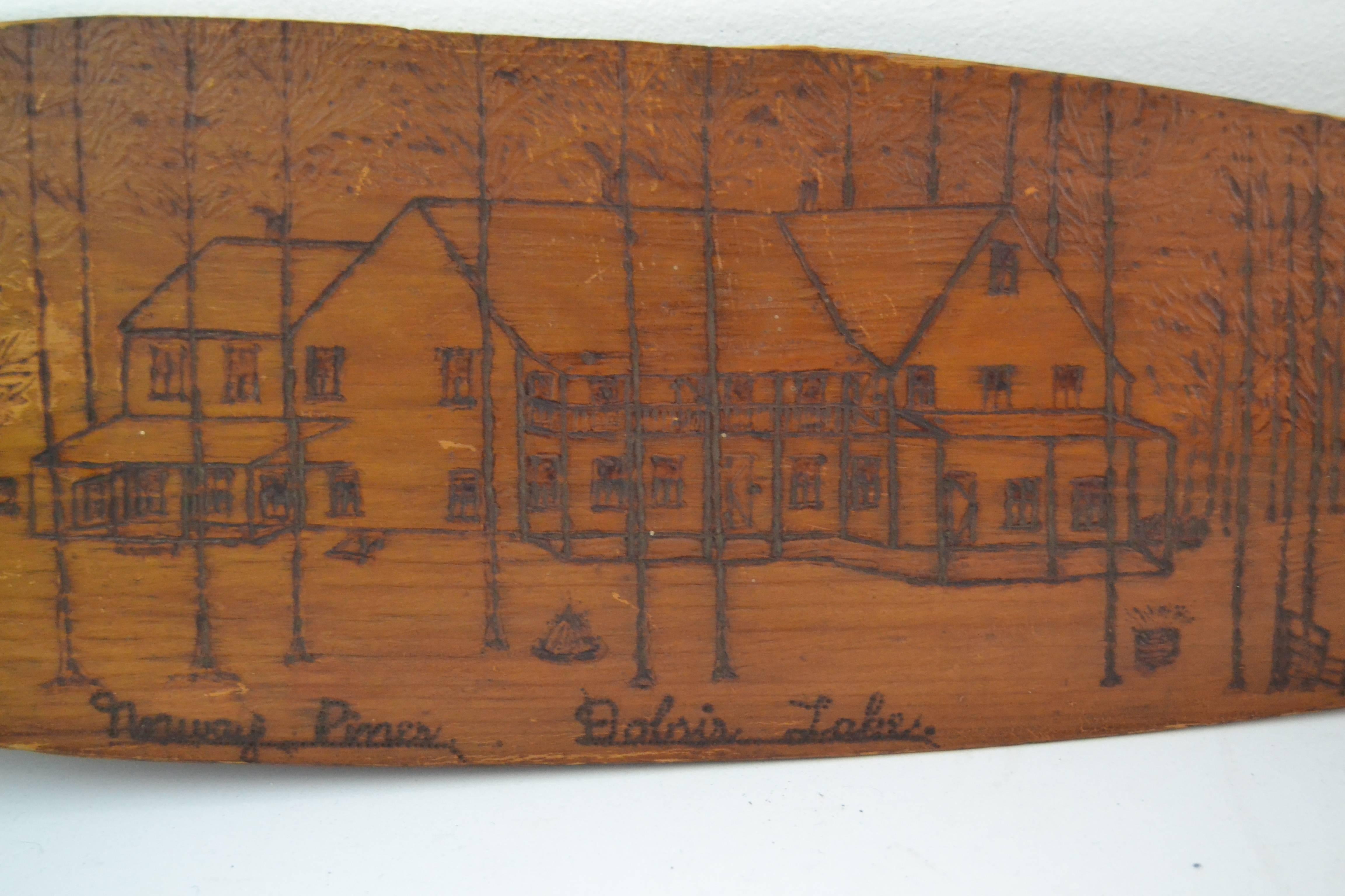 Canoe Paddle with Image of Identified State of Maine Rustic Lodge In Good Condition For Sale In North Egremont, MA