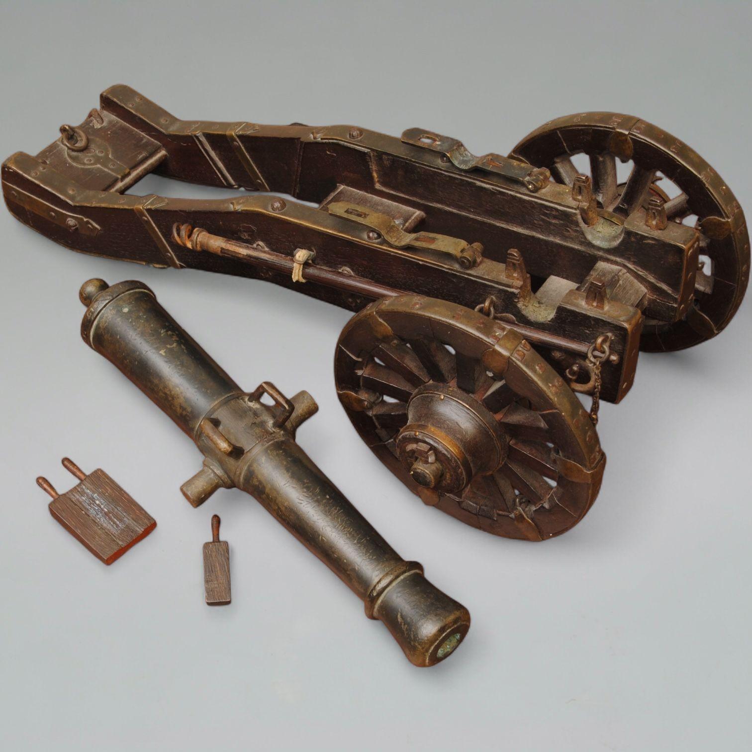 18th Century Model Of A Field Cannon For Sale 1