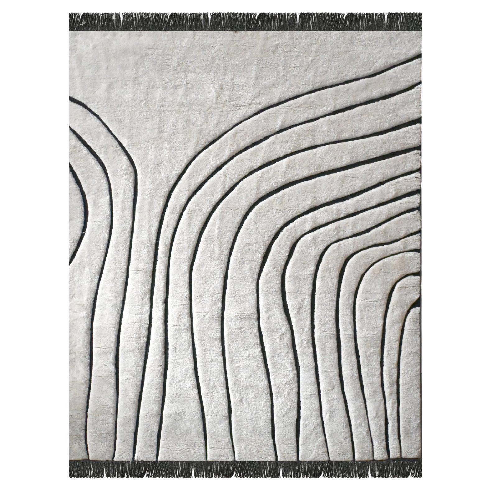 Handmade Luruxy Art Design Area Rug, 8 x 10 Ft, White & Black Color For Sale